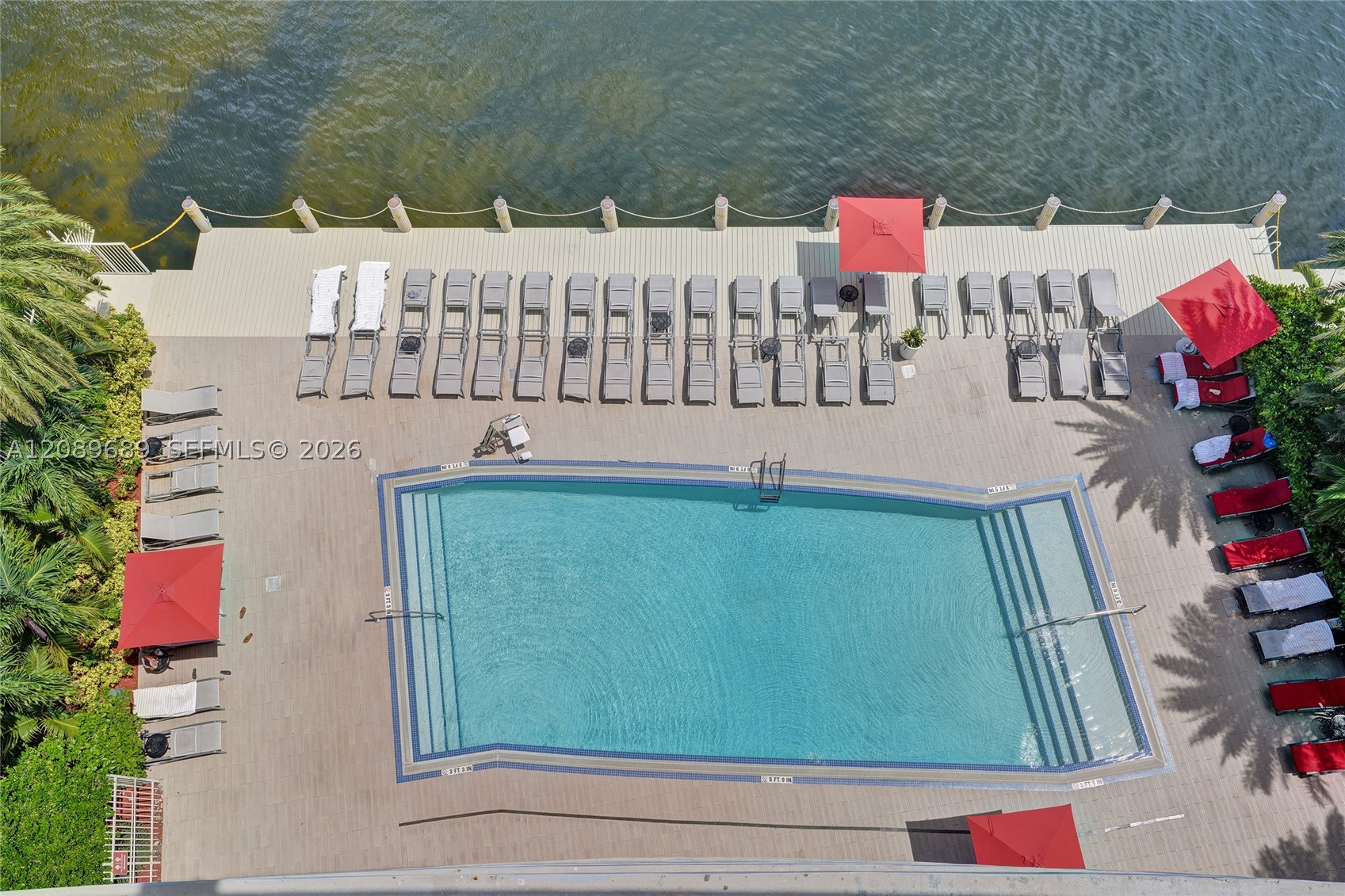 image Beachwalk Condominium46