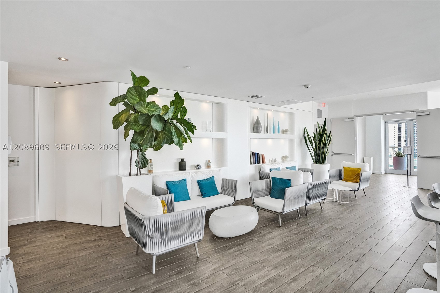 image Beachwalk Condominium50