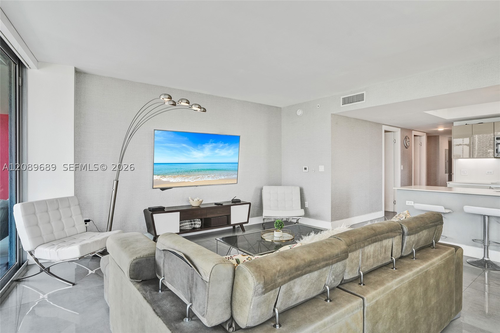 image Beachwalk Condominium6