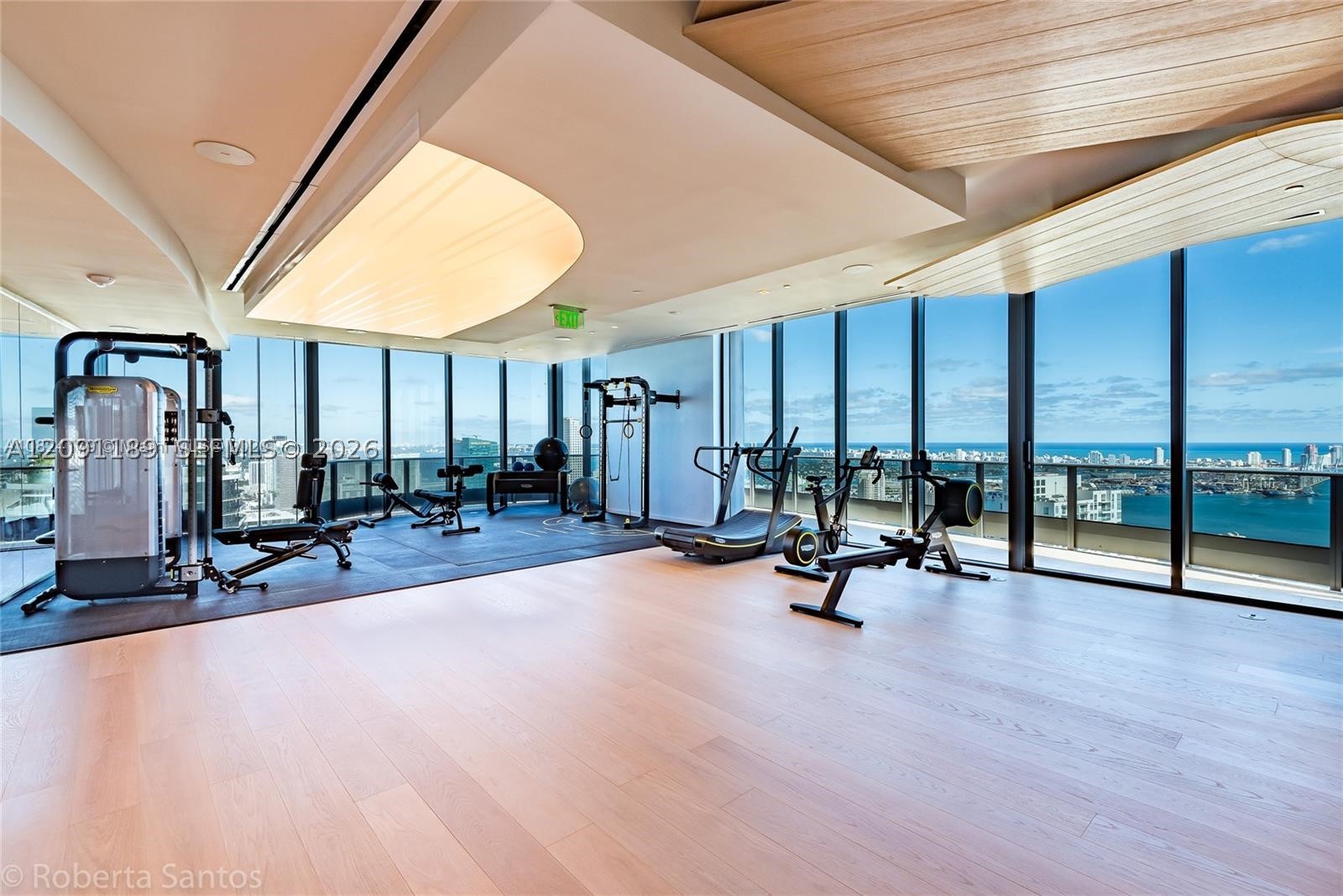 image Brickell Flatiron10
