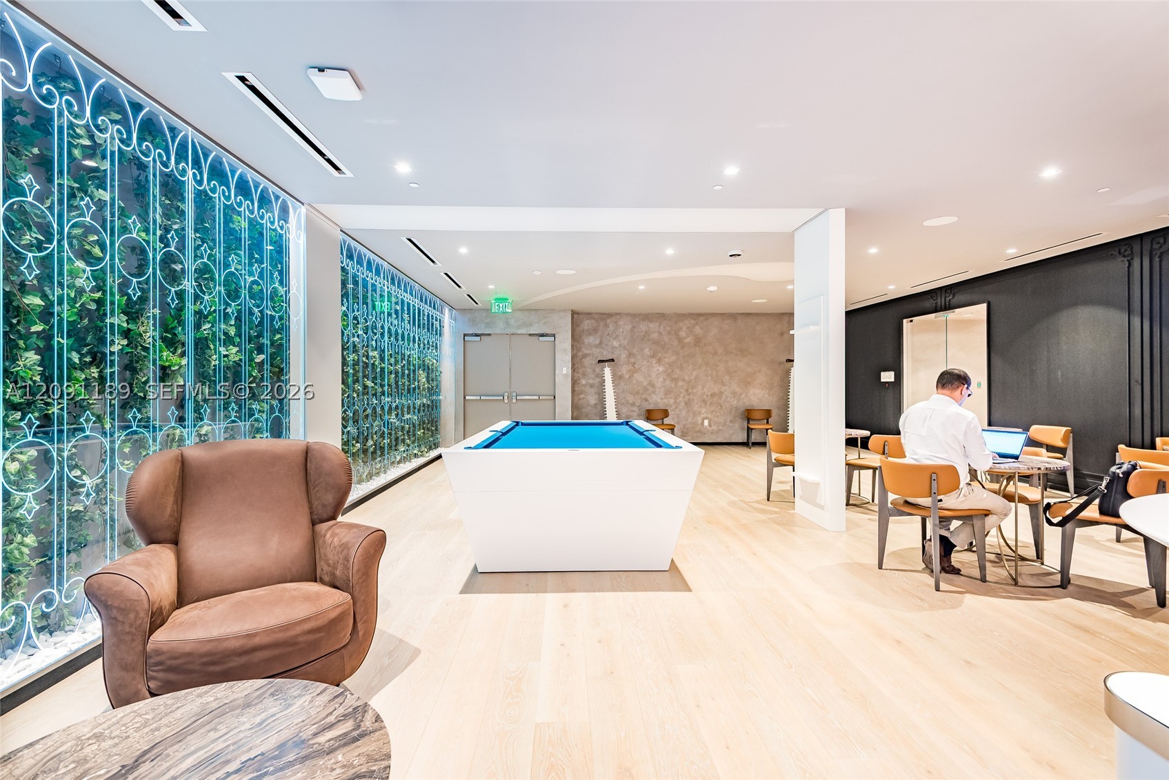 image Brickell Flatiron23