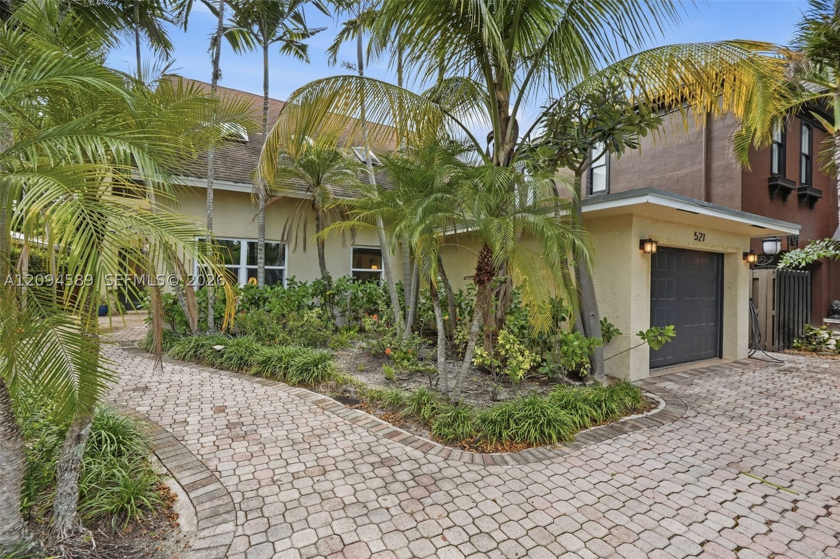 521 N Victoria Park Rd