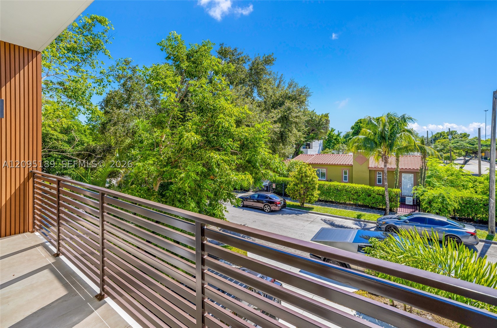 569 NW 44th St Miami, FL 33127