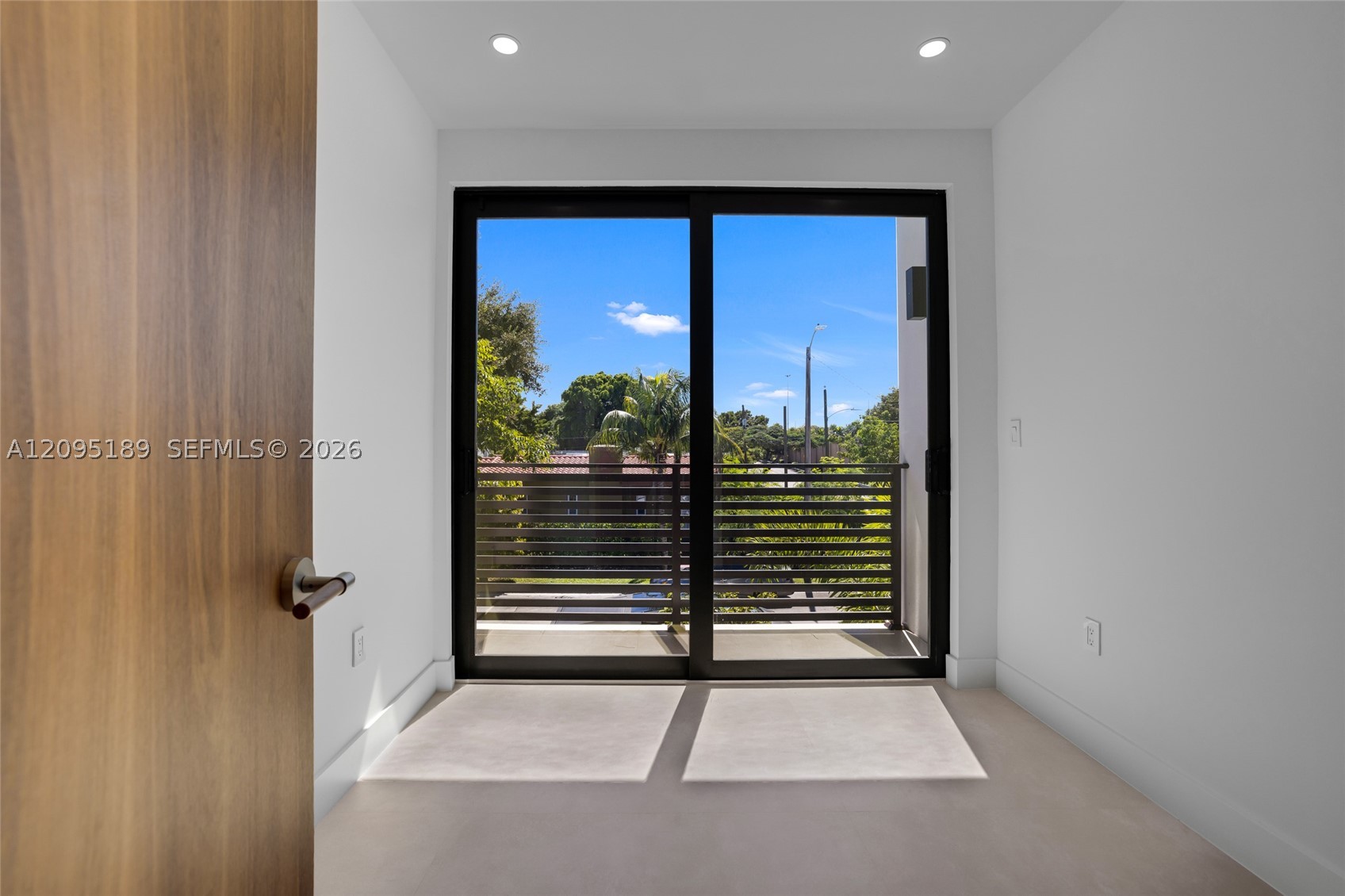 569 NW 44th St Miami, FL 33127