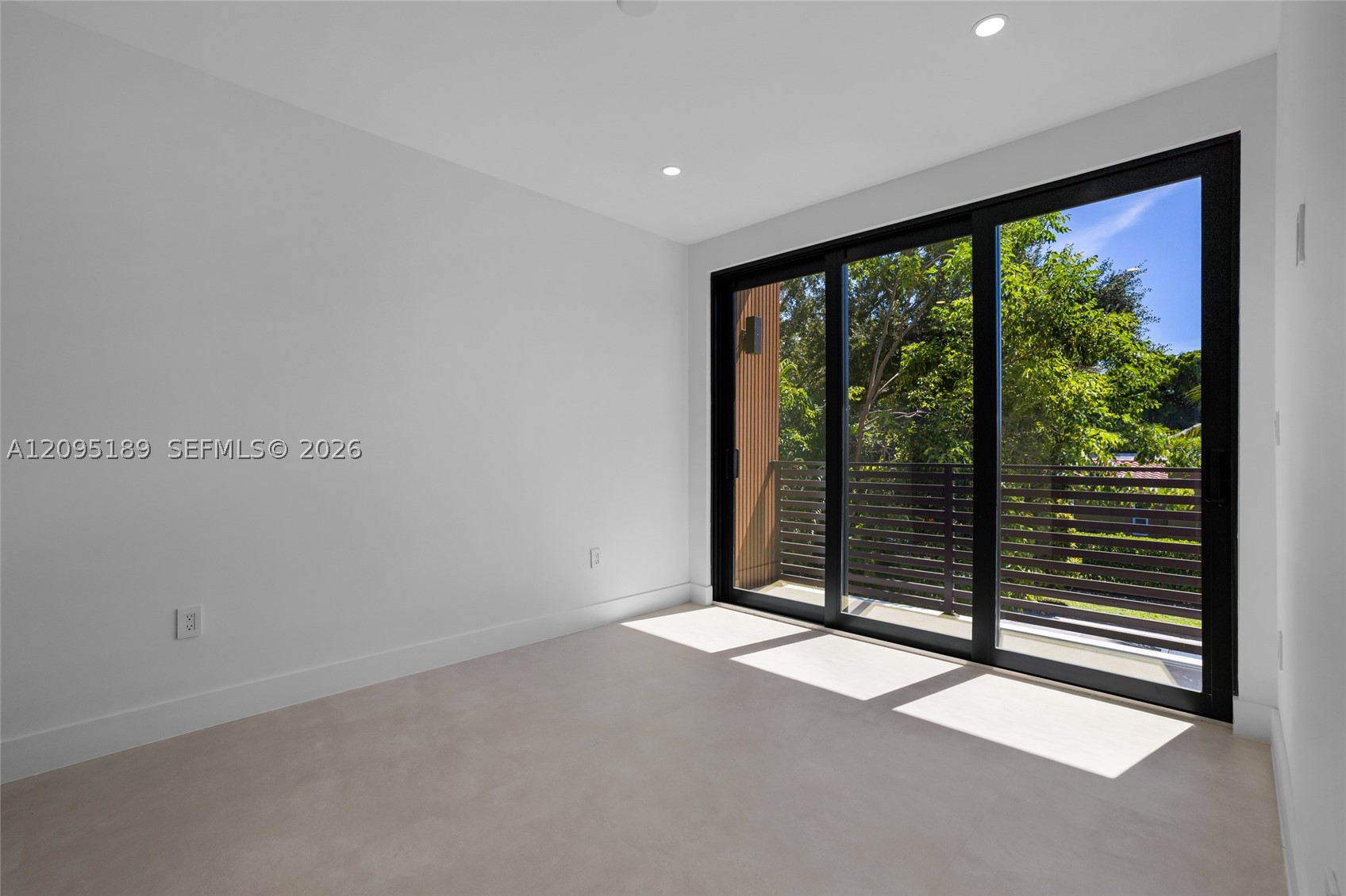 569 NW 44th St Miami, FL 33127