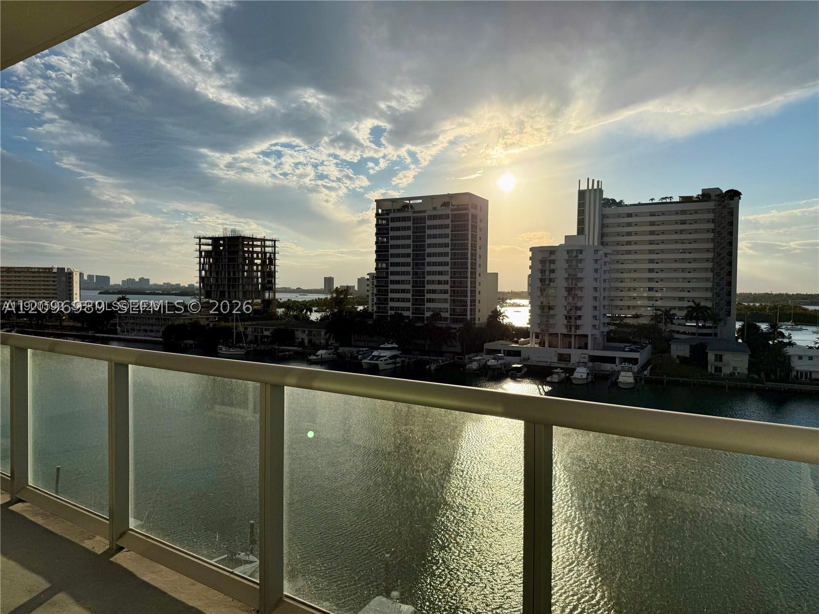 image Eloquence on the Bay1