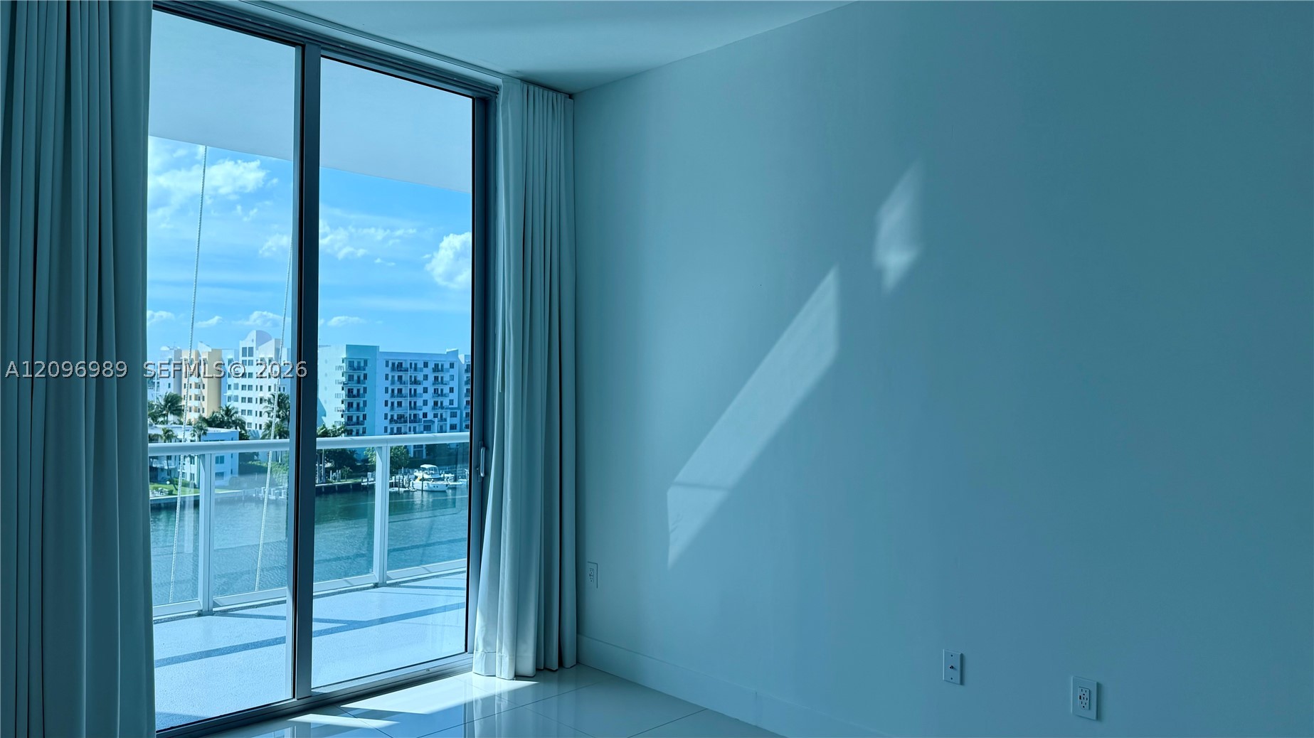 image Eloquence on the Bay7