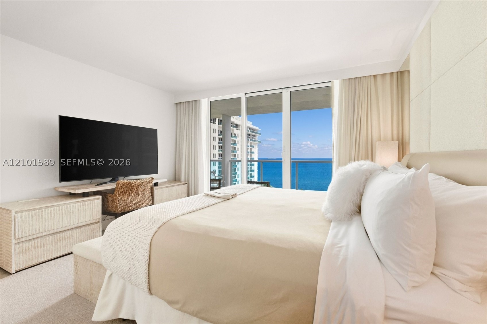 image 1 Hotel & Homes South Beach8