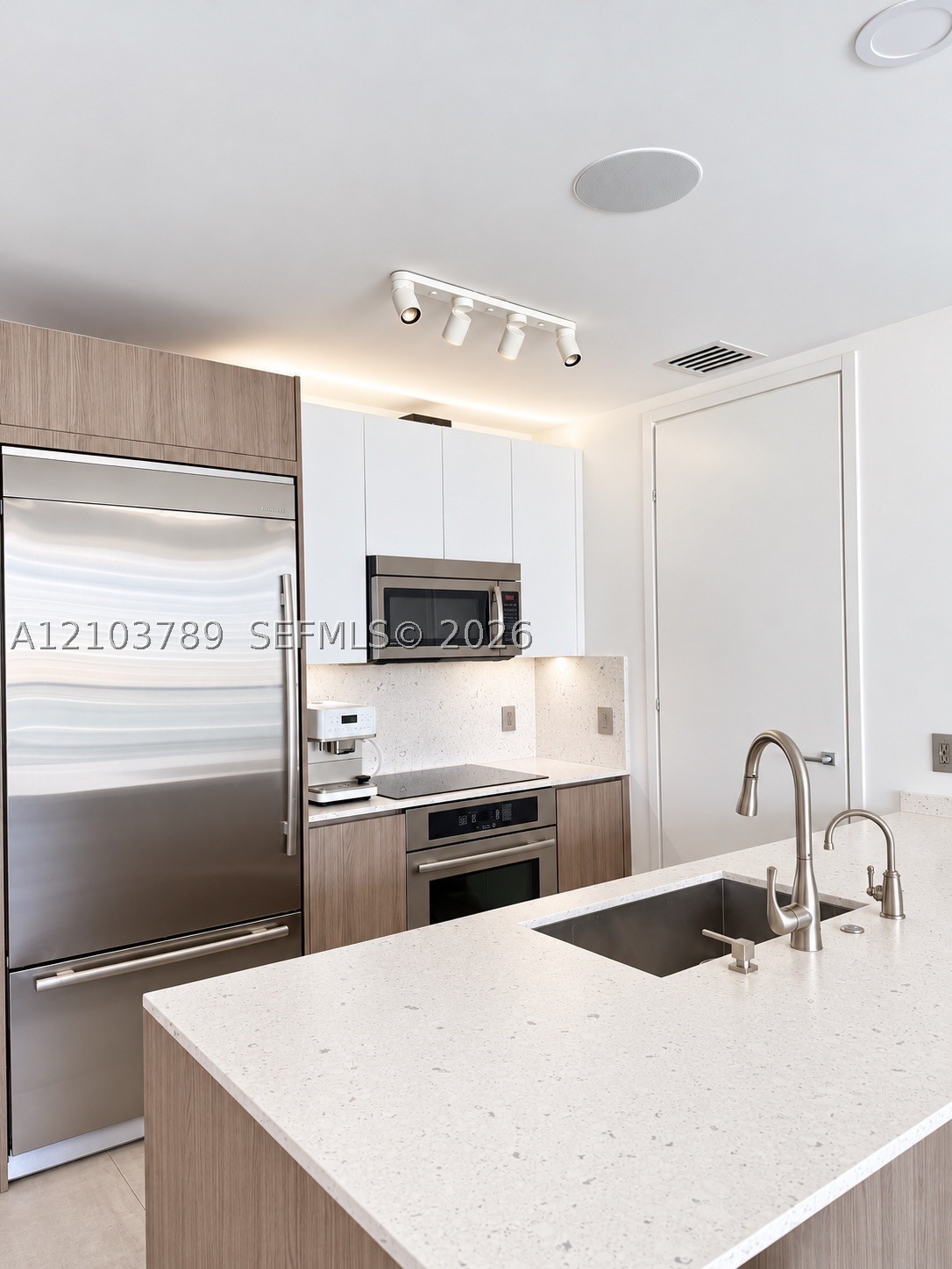 image Brickell House16