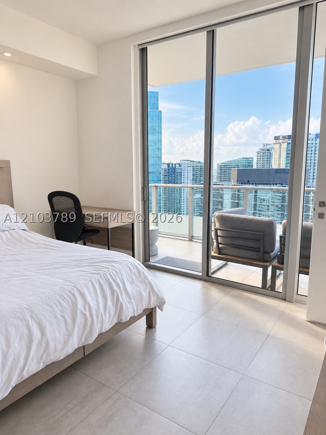 image Brickell House25