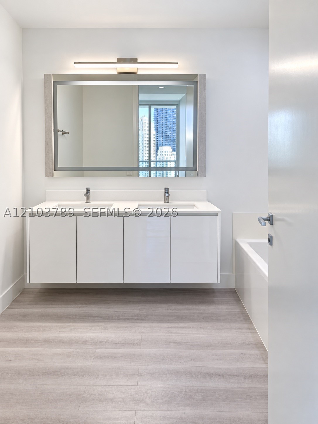 image Brickell House28