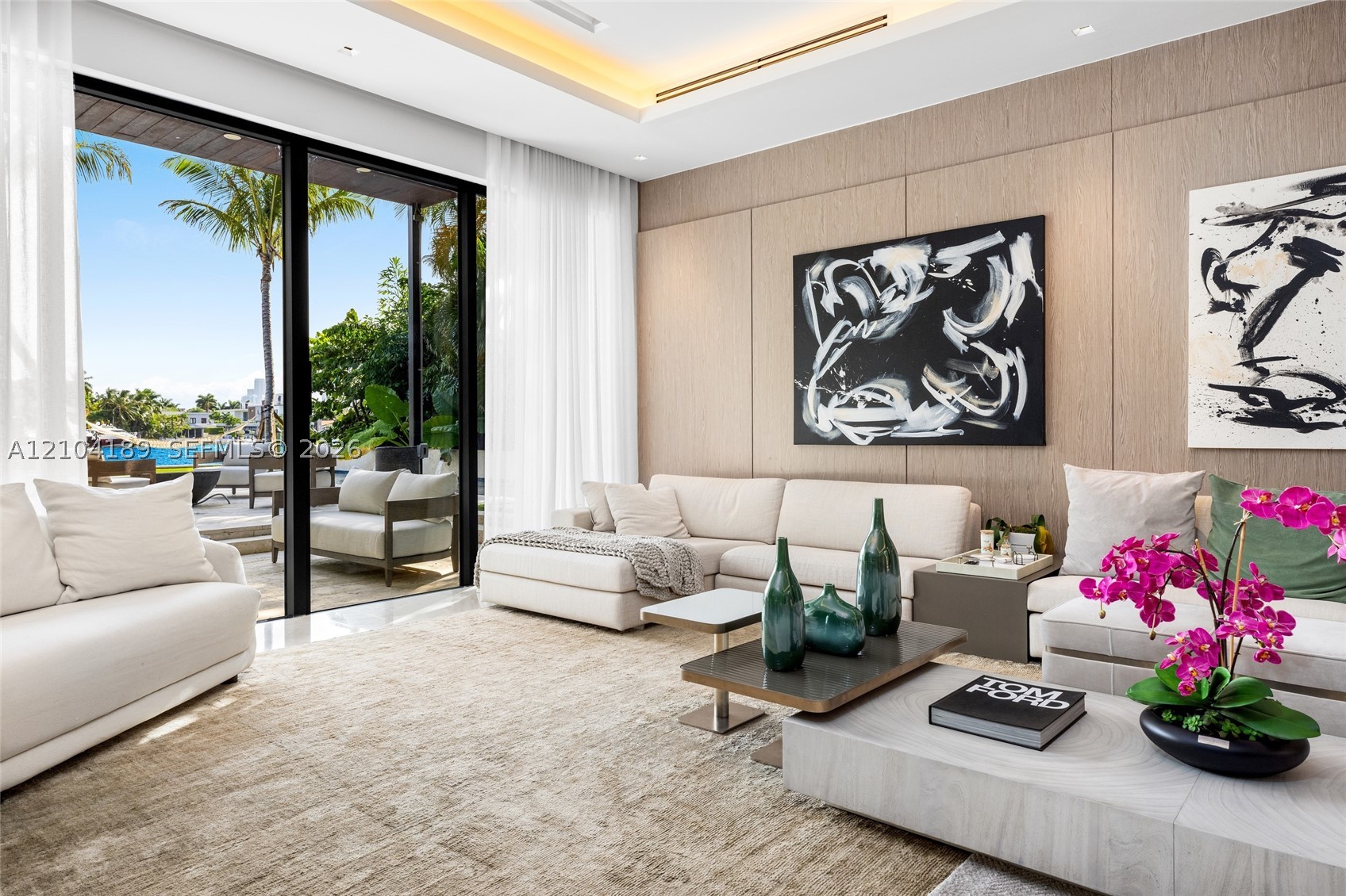 250 S Hibiscus Dr Miami Beach, FL 33139