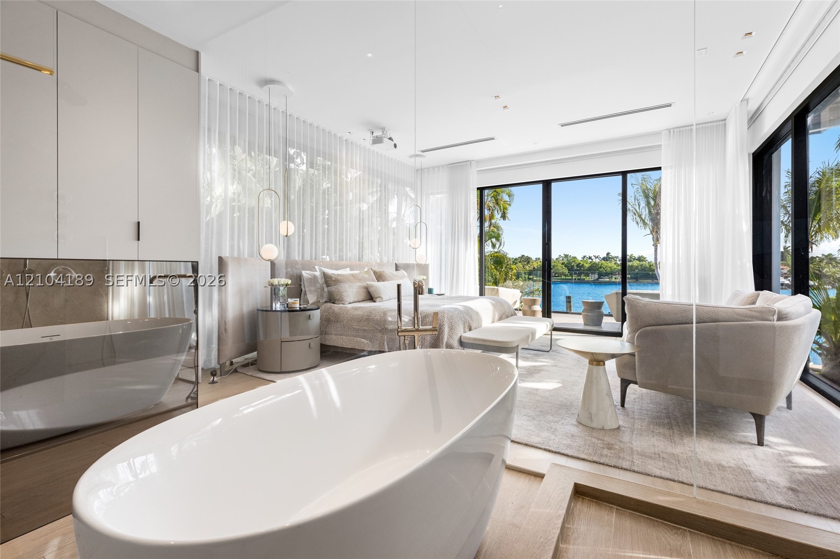 250 S Hibiscus Dr Miami Beach, FL 33139