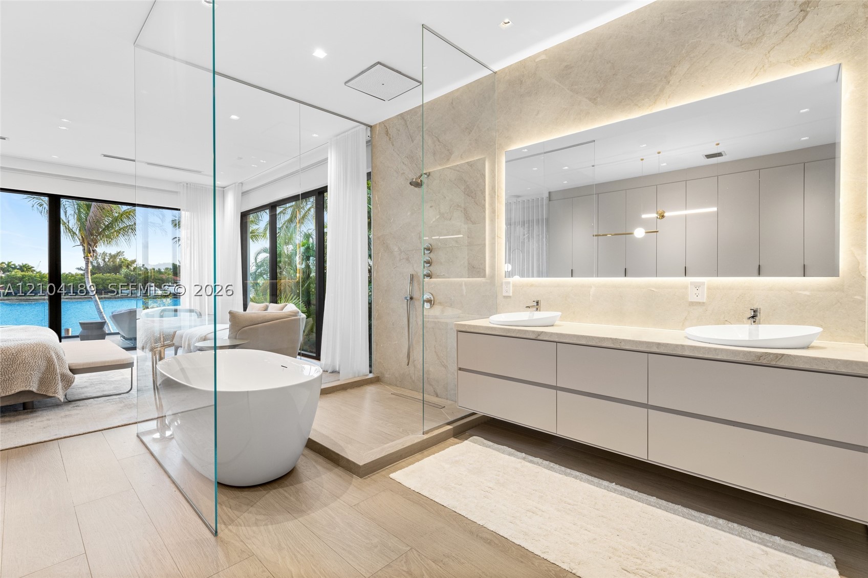 250 S Hibiscus Dr Miami Beach, FL 33139