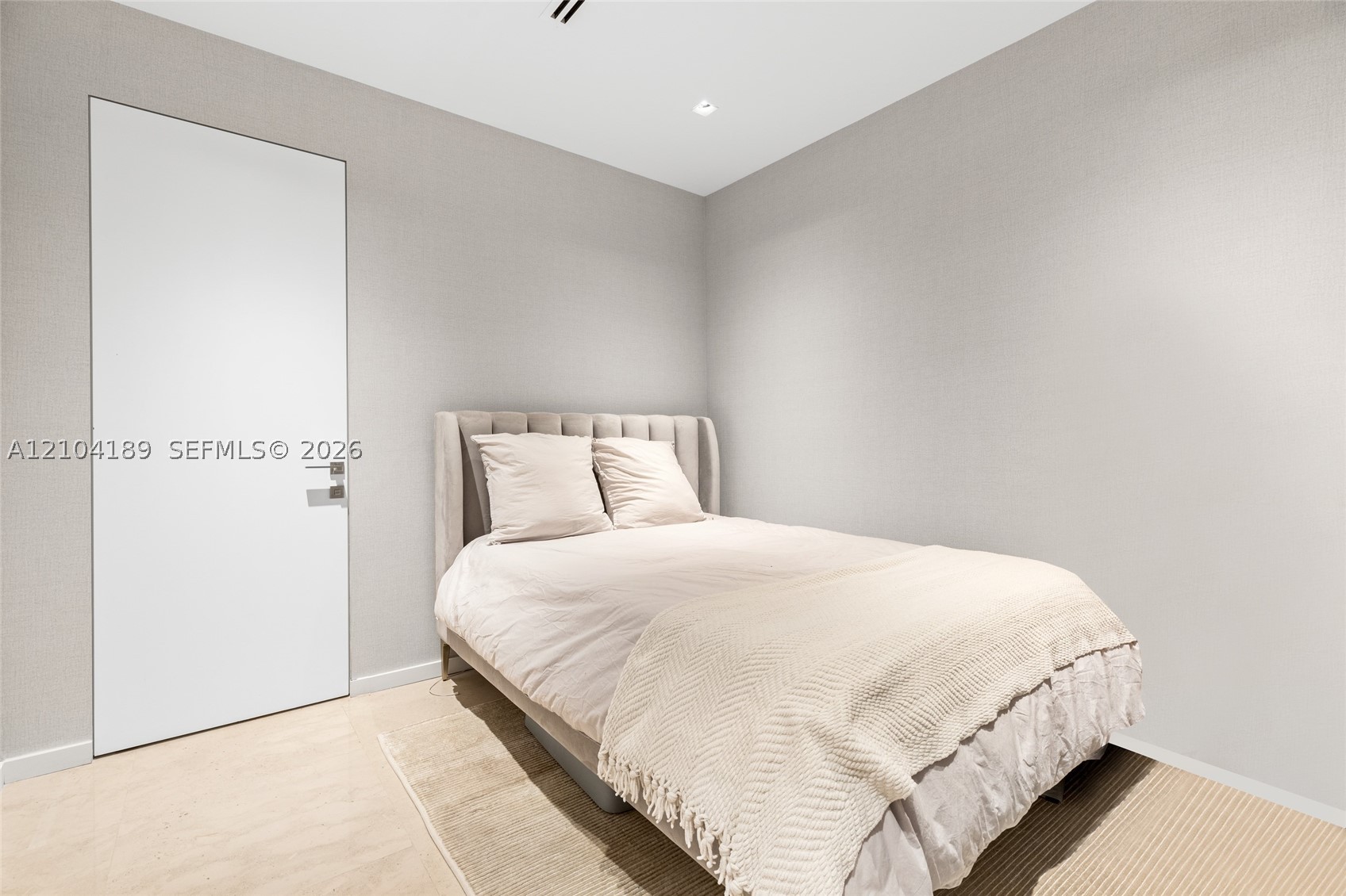 250 S Hibiscus Dr Miami Beach, FL 33139