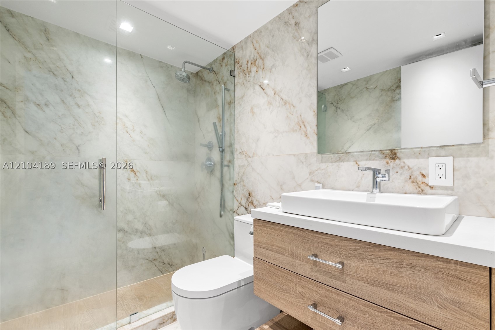 250 S Hibiscus Dr Miami Beach, FL 33139