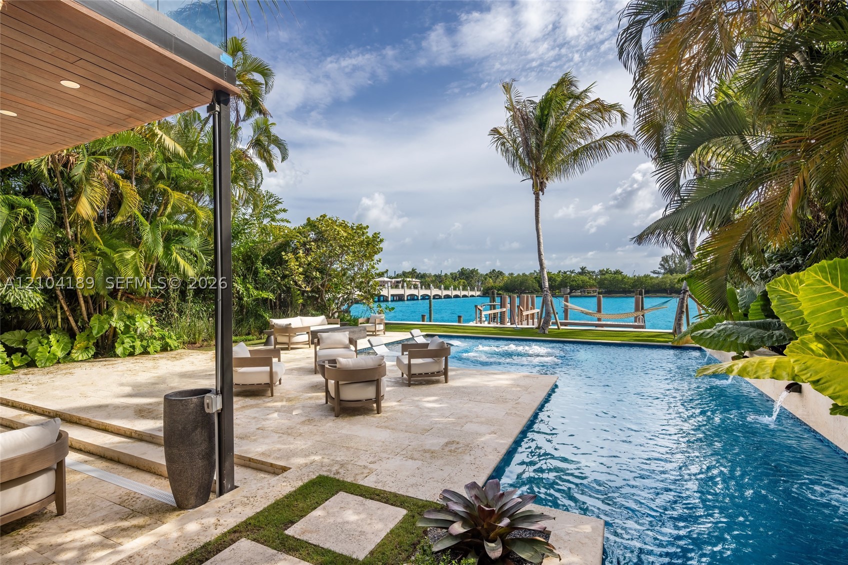 250 S Hibiscus Dr Miami Beach, FL 33139