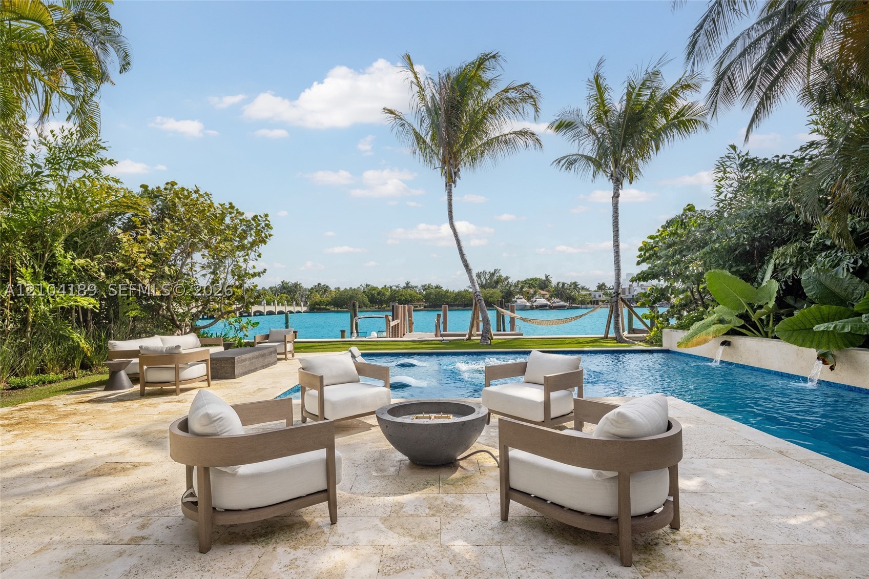 250 S Hibiscus Dr Miami Beach, FL 33139