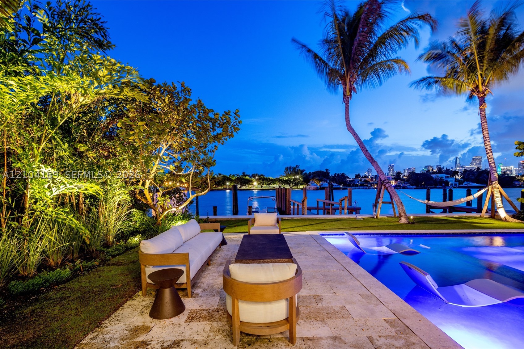 250 S Hibiscus Dr Miami Beach, FL 33139