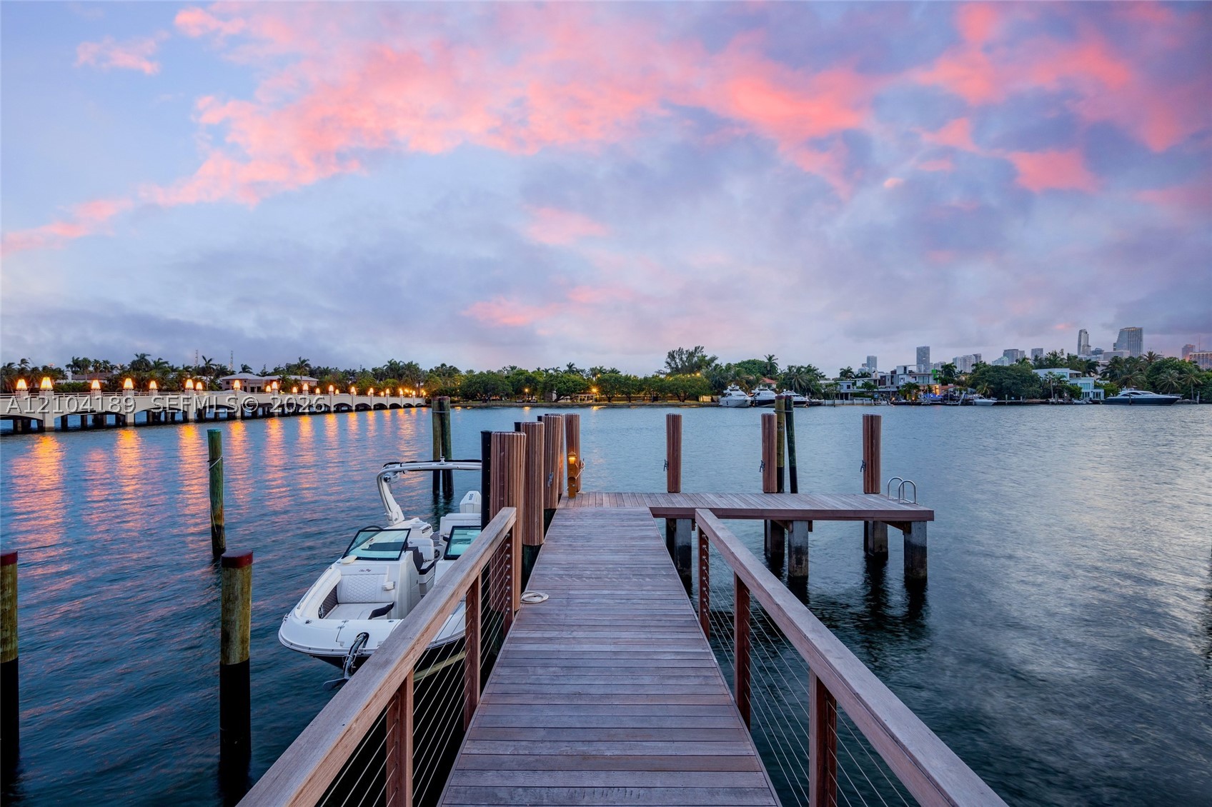 250 S Hibiscus Dr Miami Beach, FL 33139