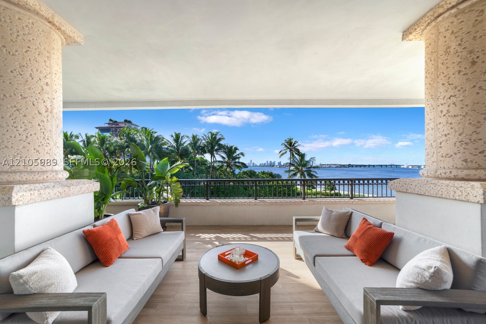 6800 Fisher Is Dr #6823 Miami Beach, FL 33109