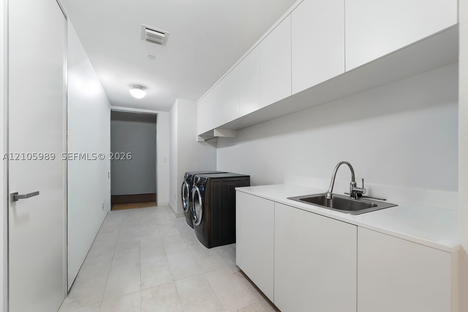 6800 Fisher Is Dr #6823 Miami Beach, FL 33109