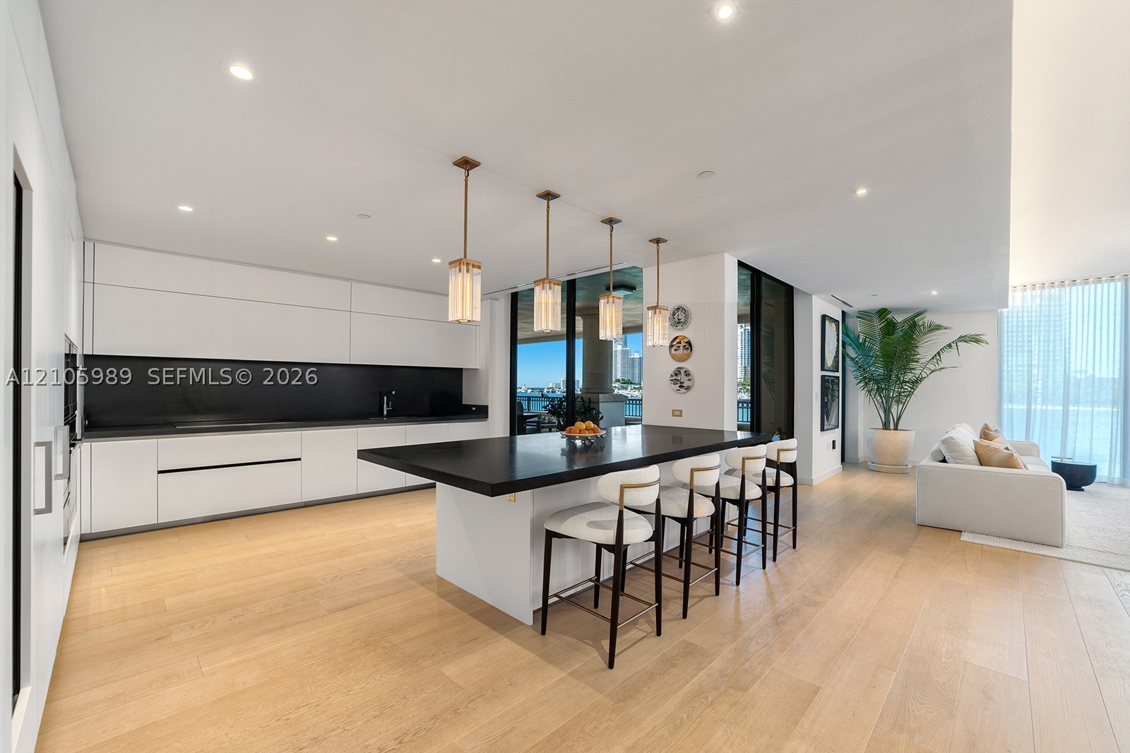 6800 Fisher Is Dr #6823 Miami Beach, FL 33109
