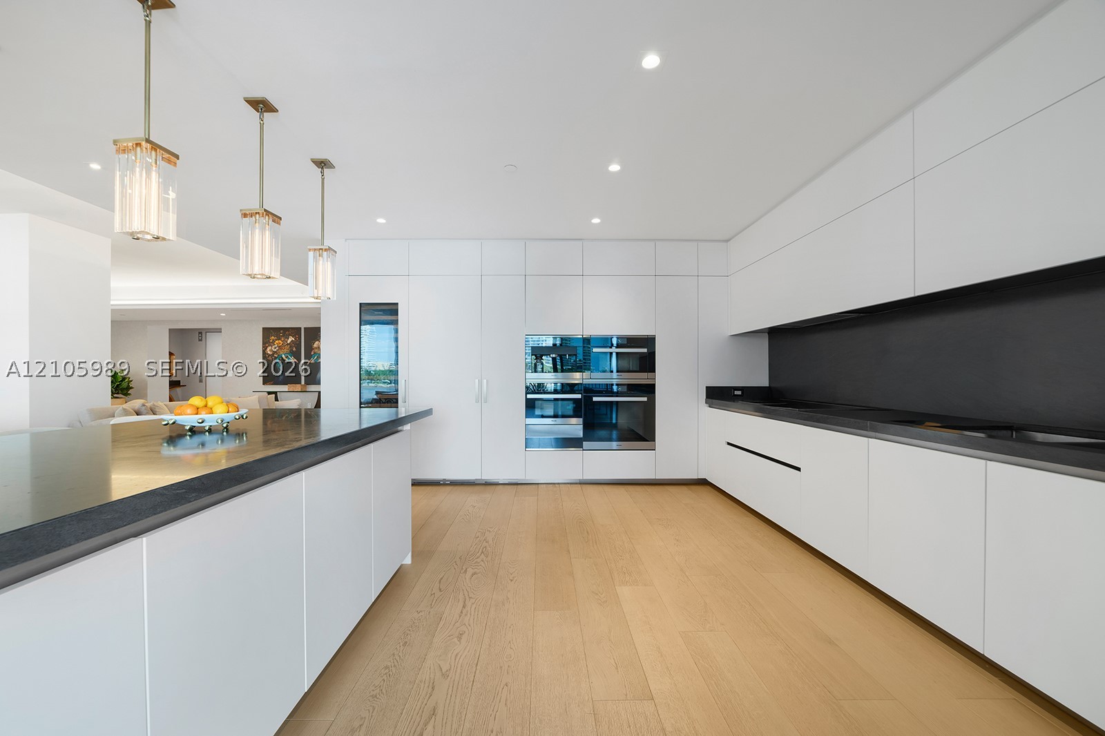 6800 Fisher Is Dr #6823 Miami Beach, FL 33109