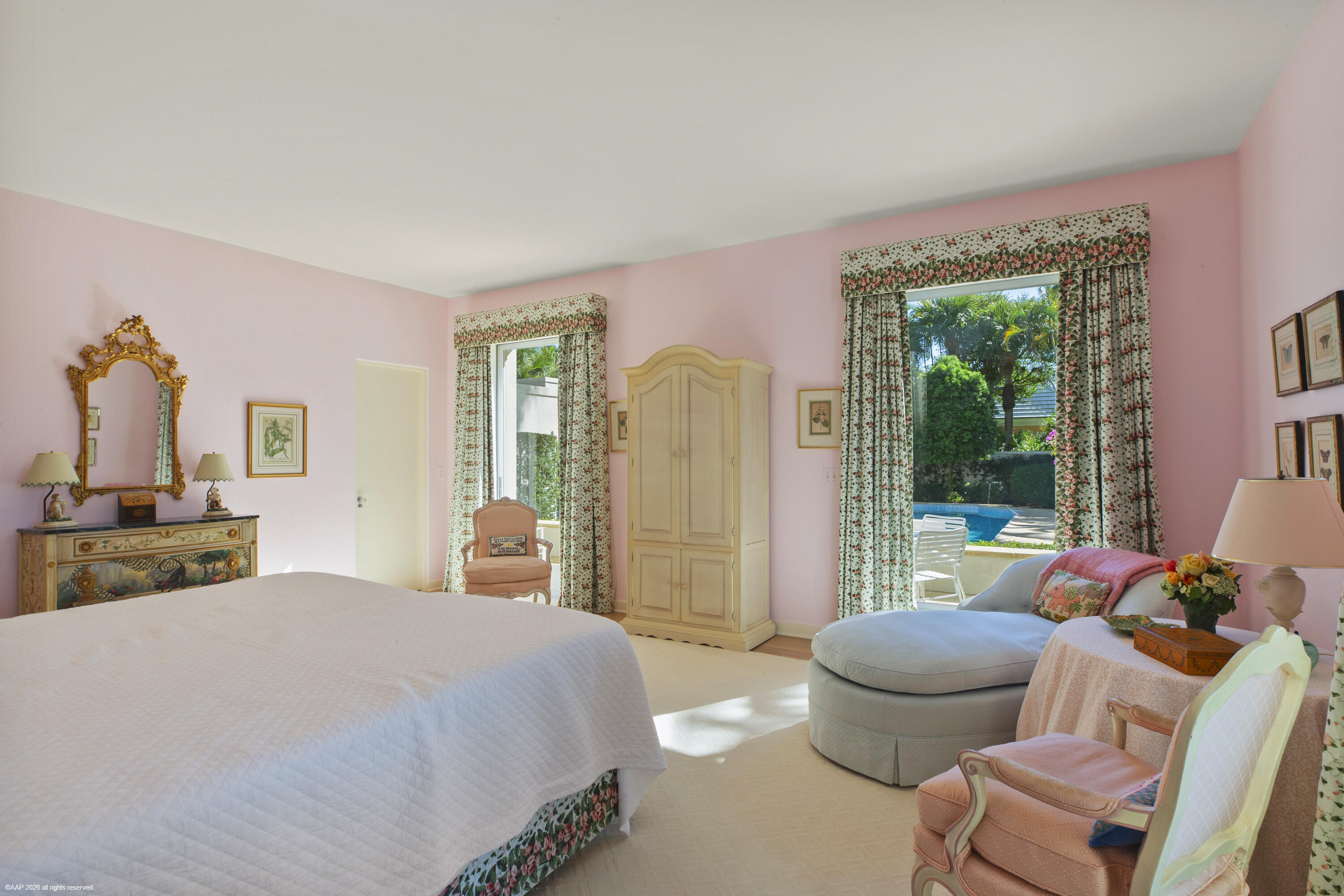 30 Gomez Jupiter Island, FL 33455