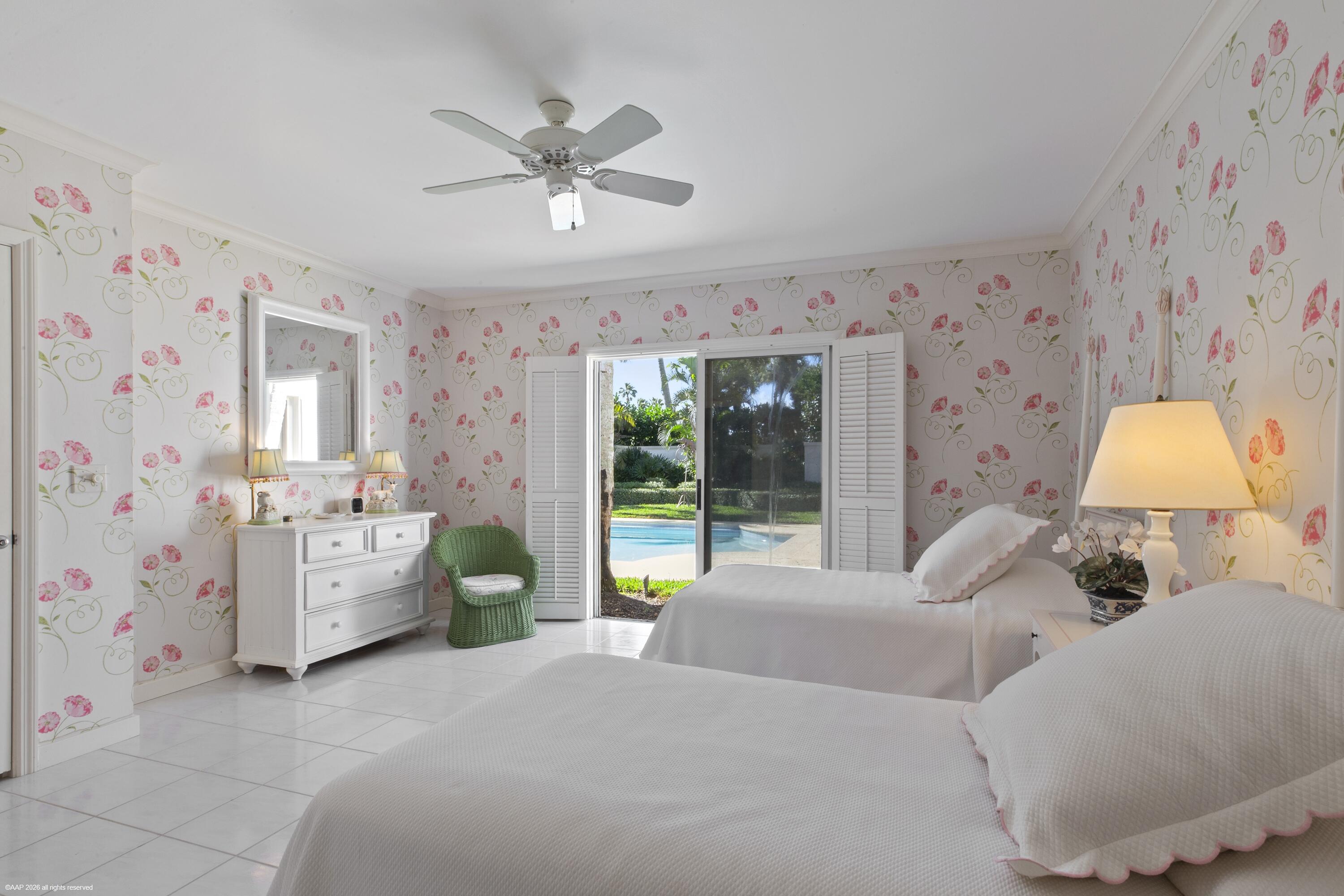 30 Gomez Jupiter Island, FL 33455