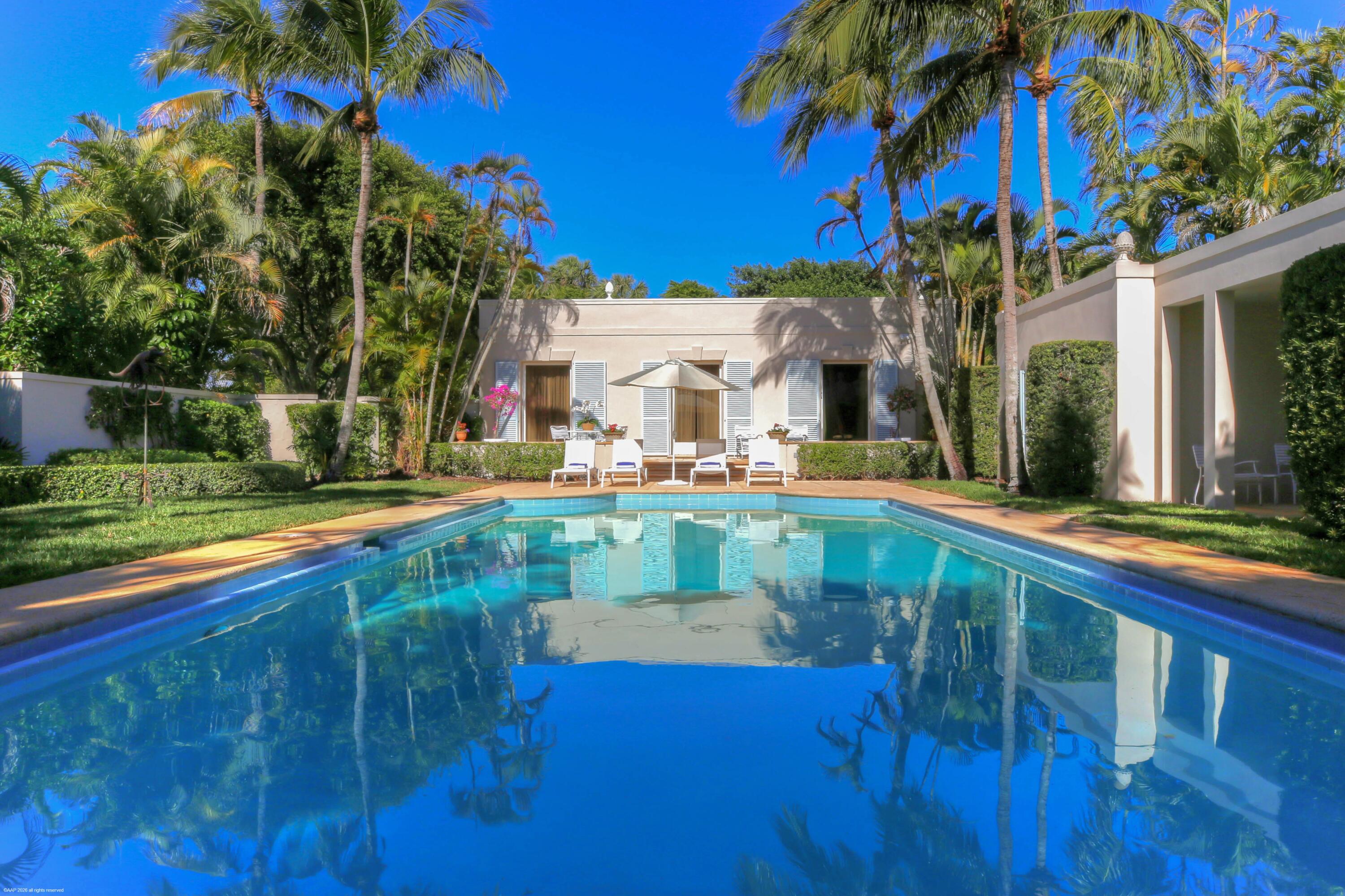 30 Gomez Jupiter Island, FL 33455