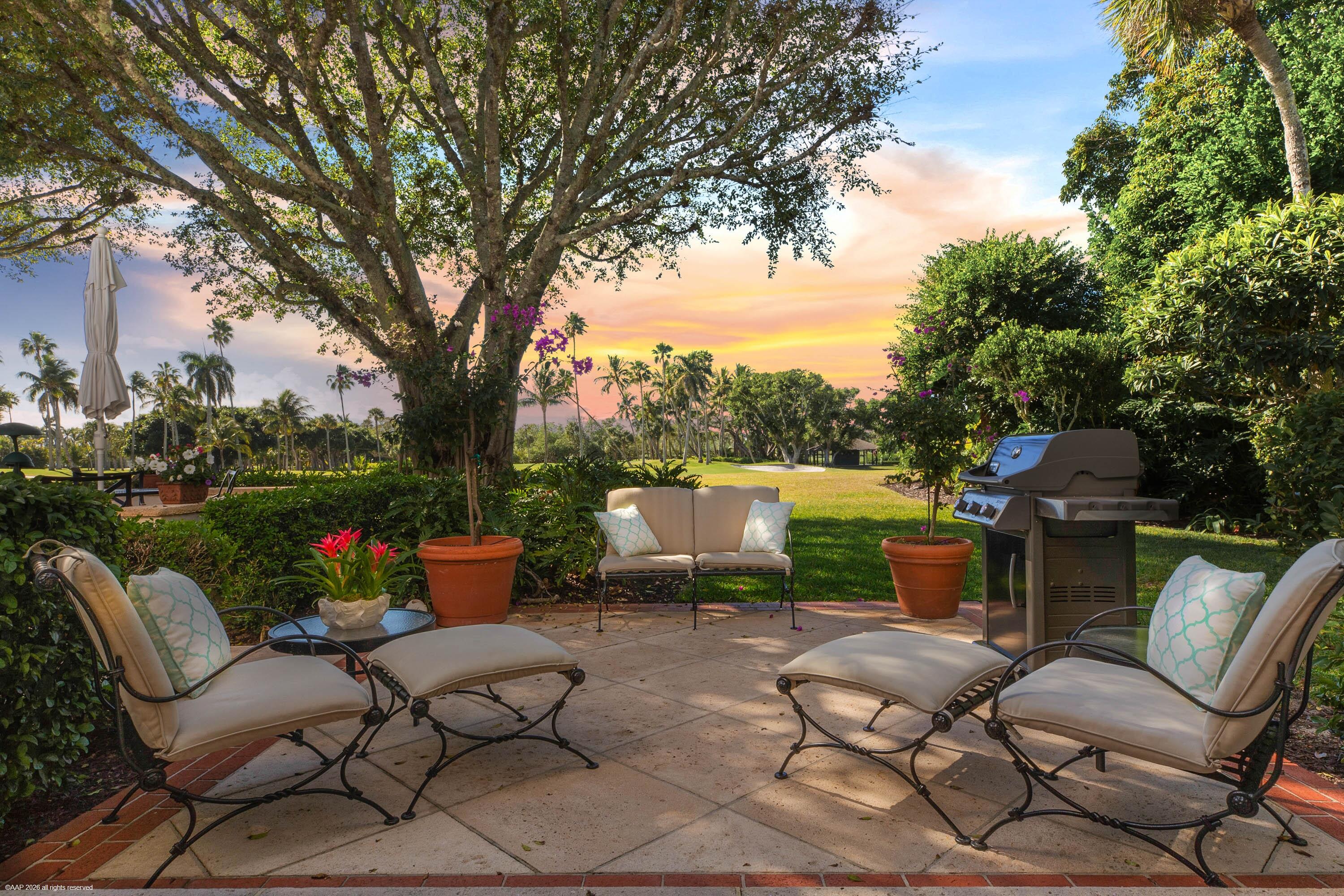 30 Gomez Jupiter Island, FL 33455