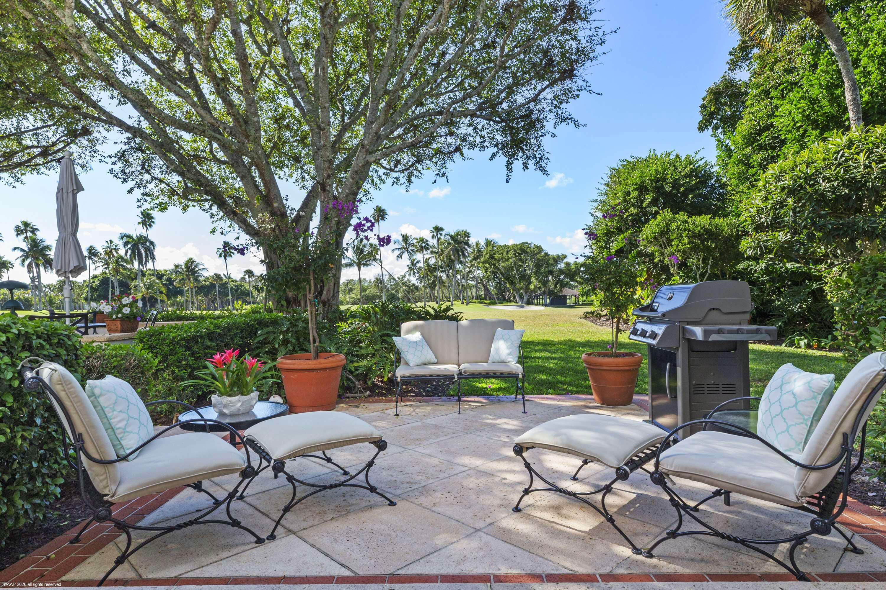 30 Gomez Jupiter Island, FL 33455