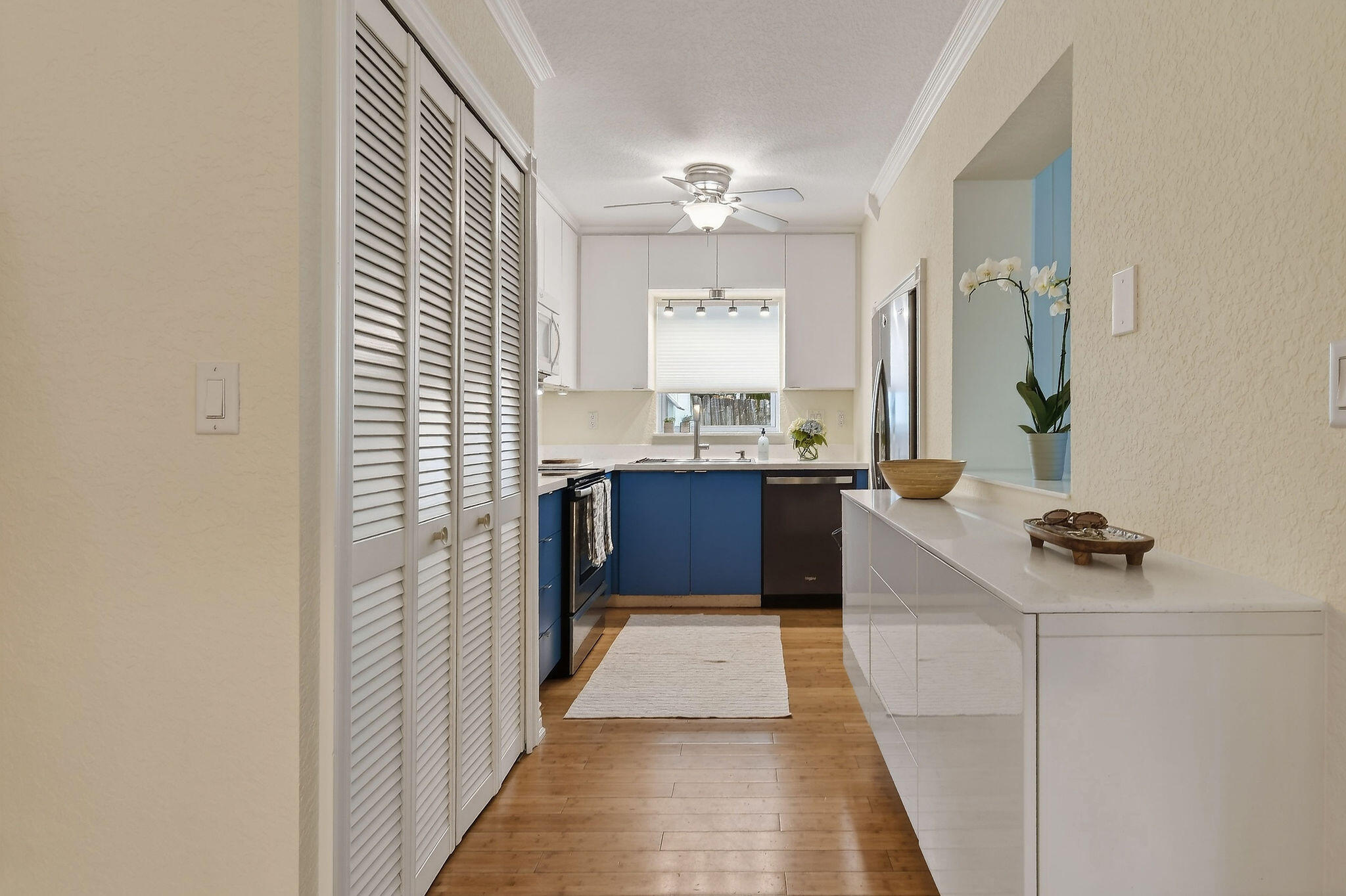 400 Northlake North Palm Beach, FL 33408