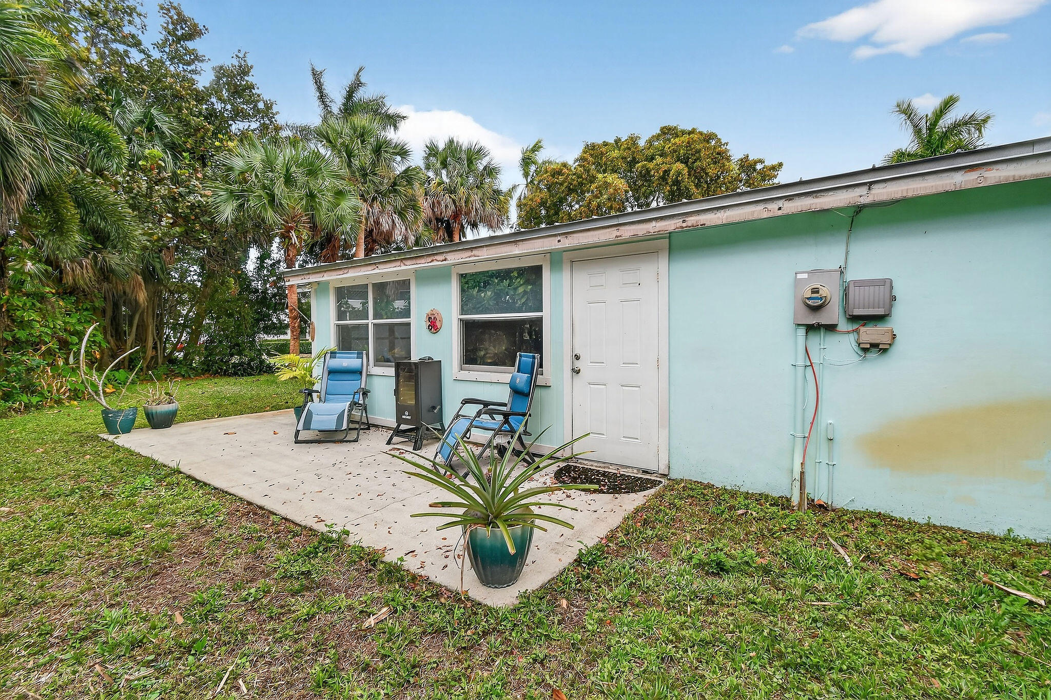 400 Northlake North Palm Beach, FL 33408