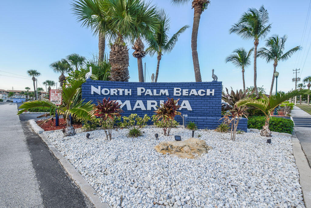 400 Northlake North Palm Beach, FL 33408