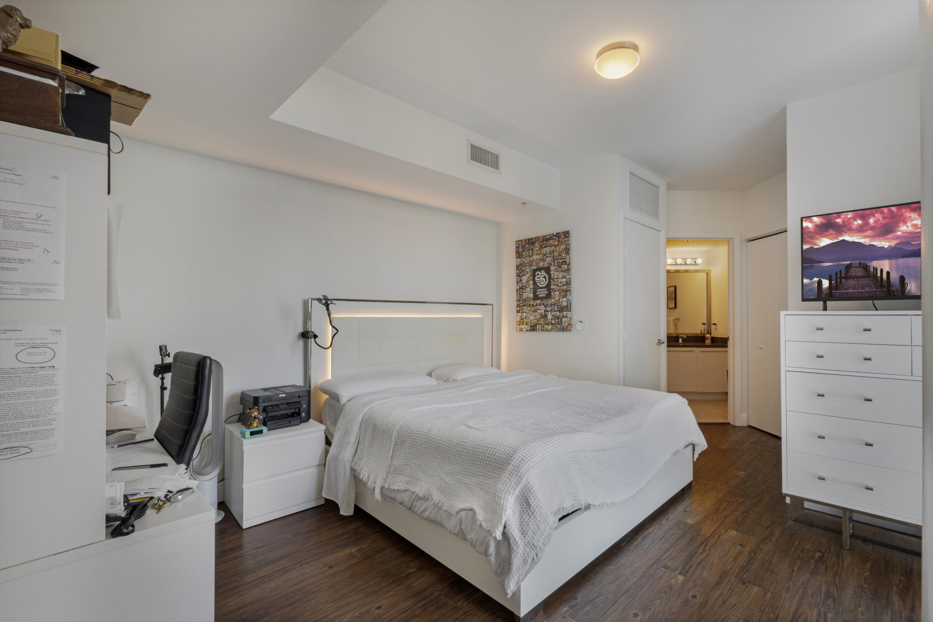 image The Ivy at Riverfront10