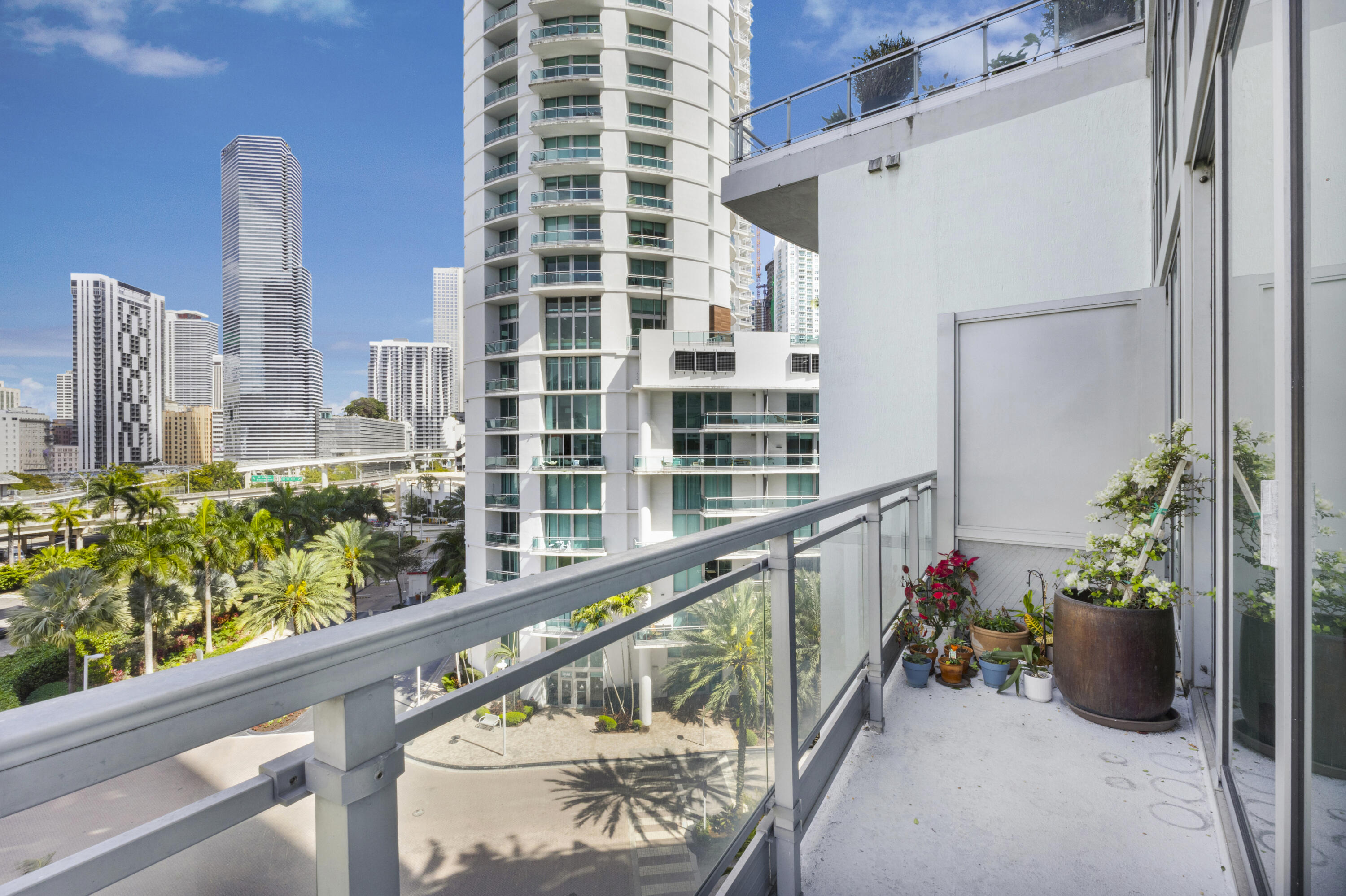 image The Ivy at Riverfront15