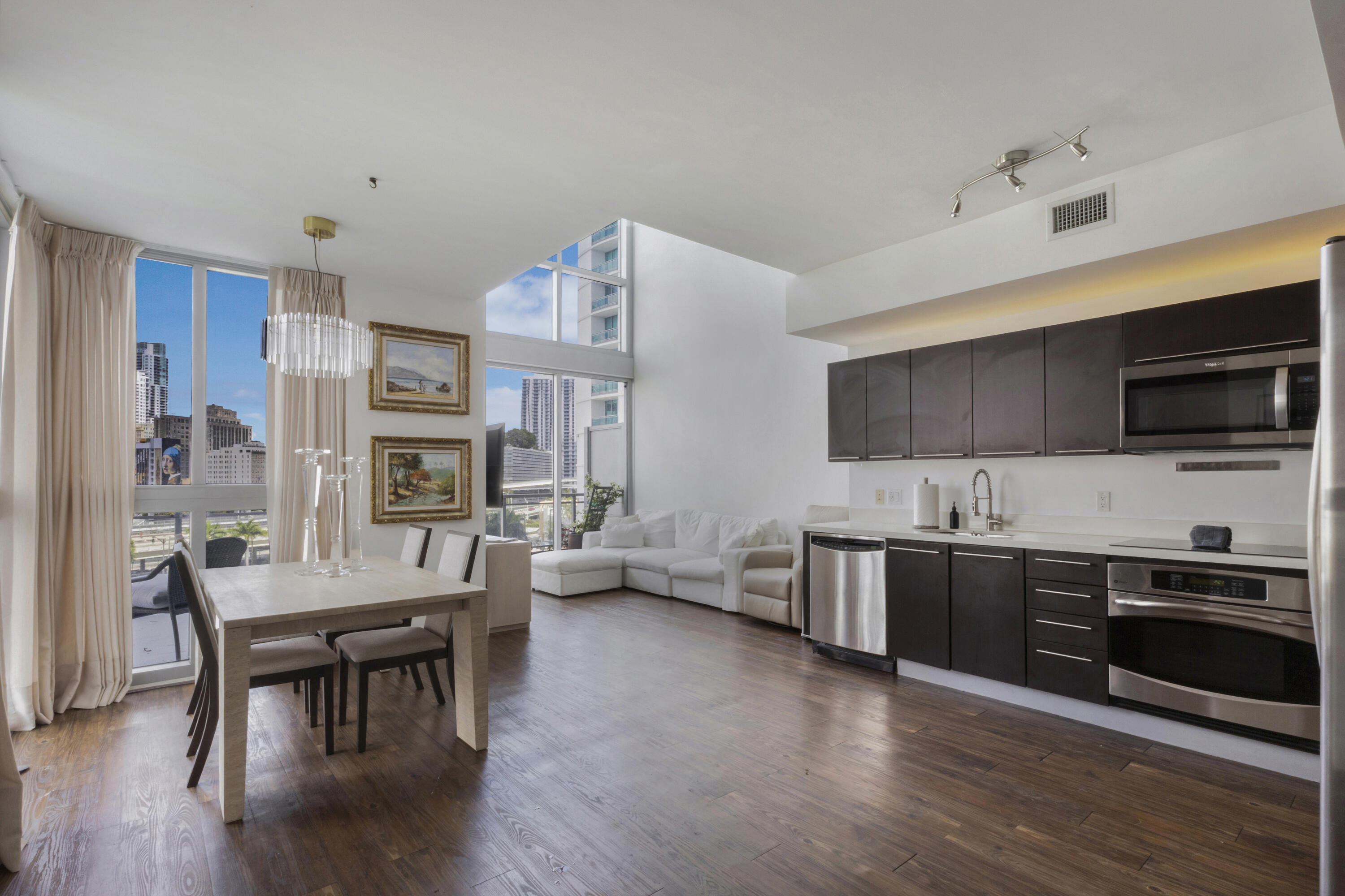 image The Ivy at Riverfront1