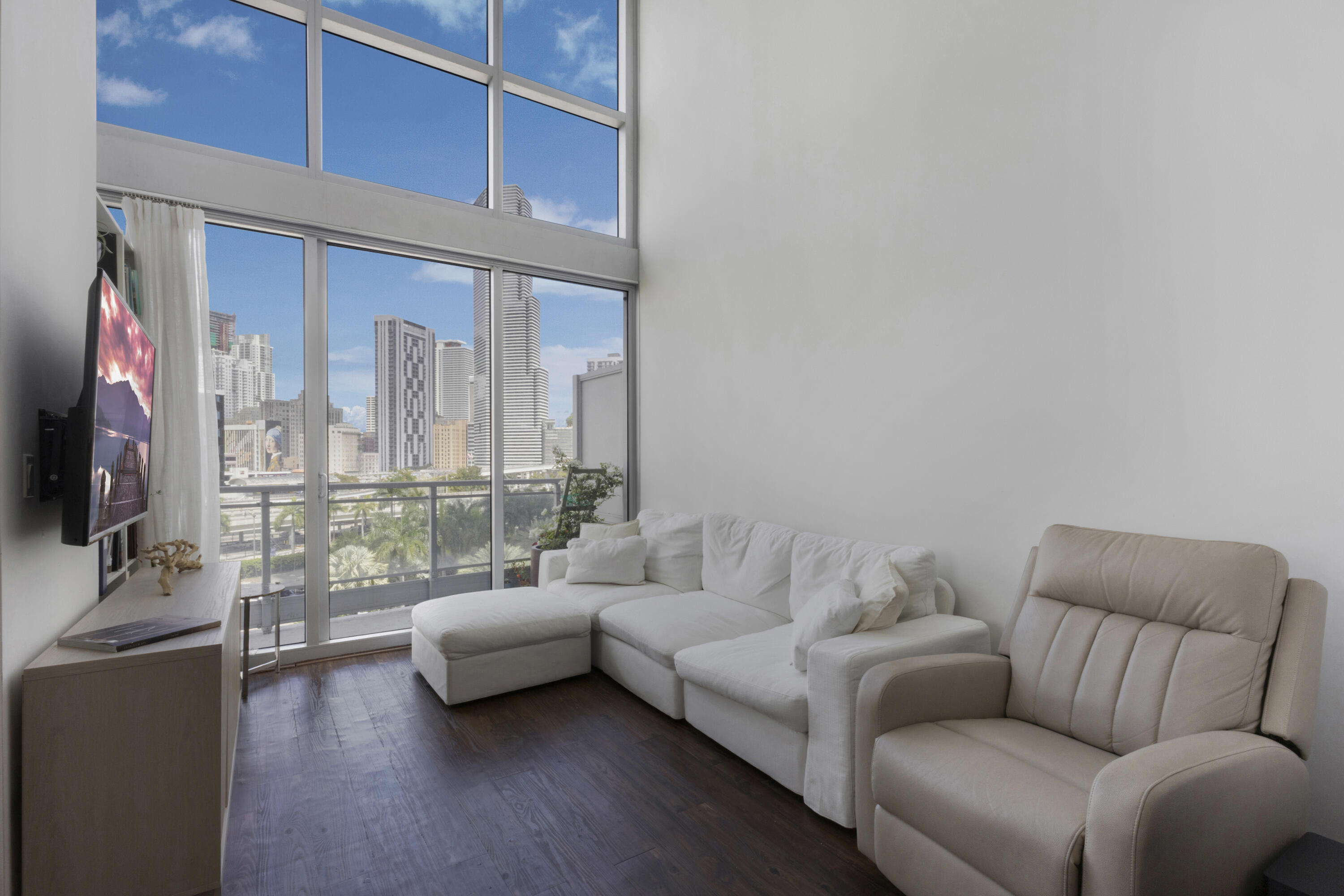 image The Ivy at Riverfront2