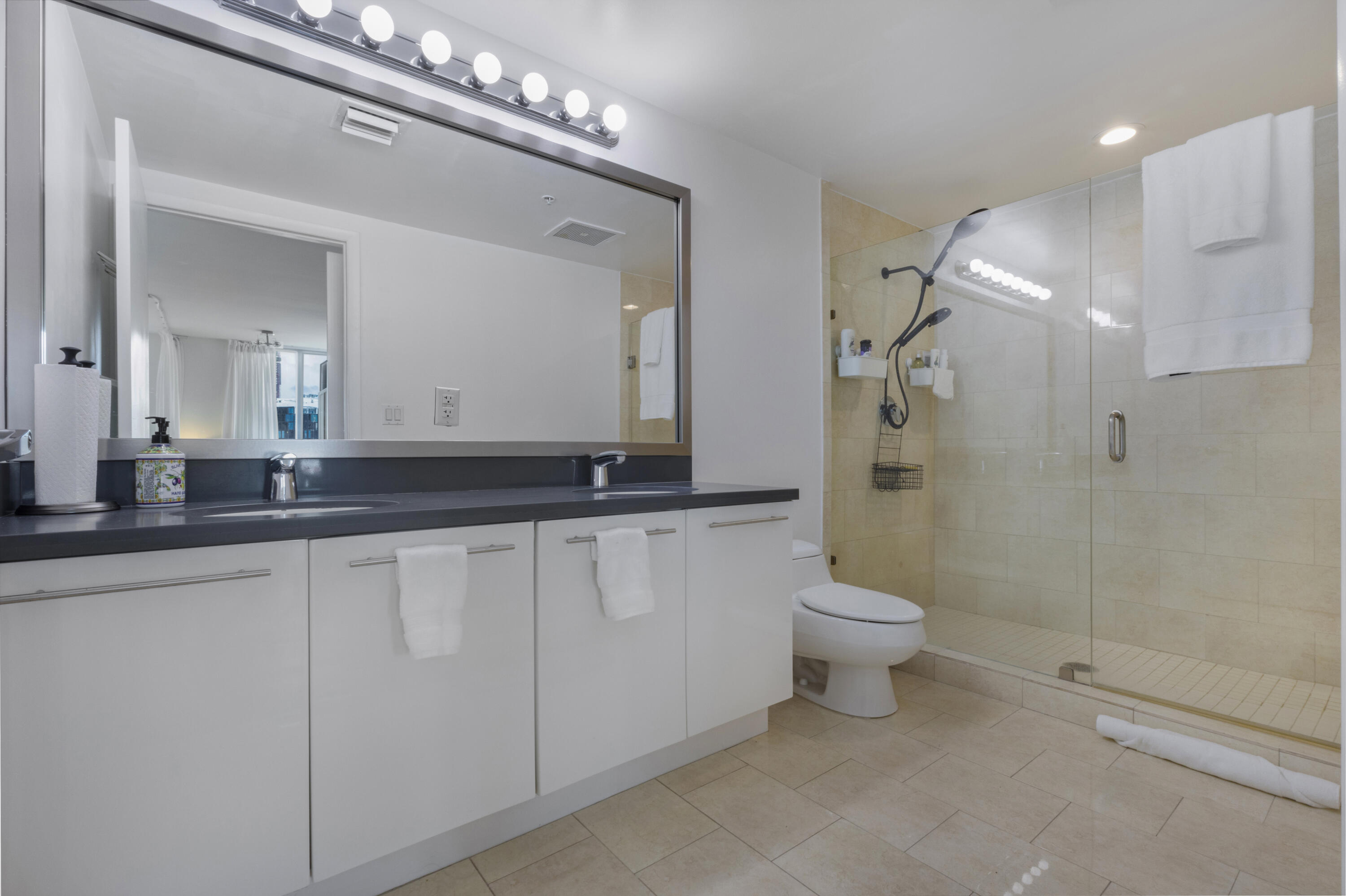 image The Ivy at Riverfront7