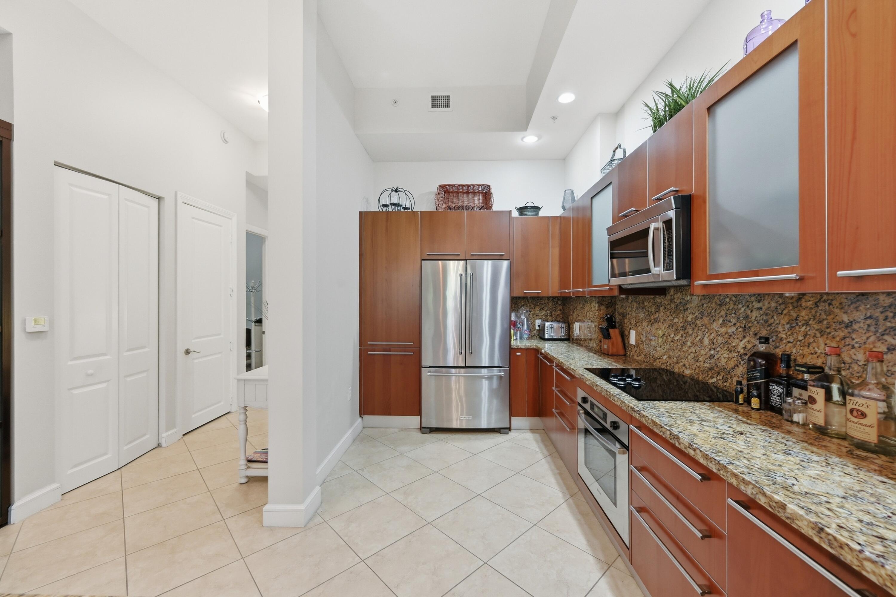 4445 El Mar #2414 Lauderdale By The Sea, FL 33308