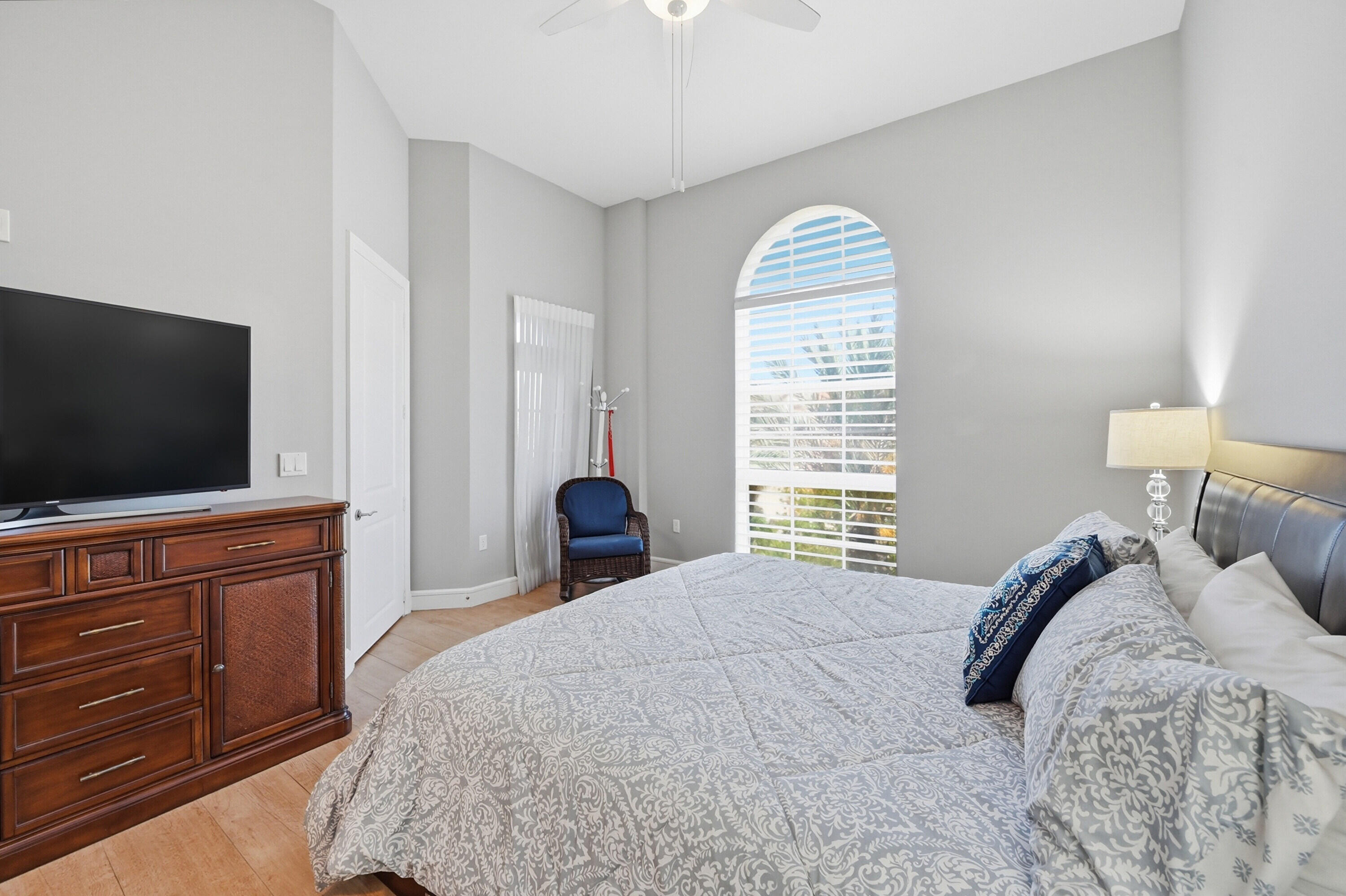 4445 El Mar #2414 Lauderdale By The Sea, FL 33308