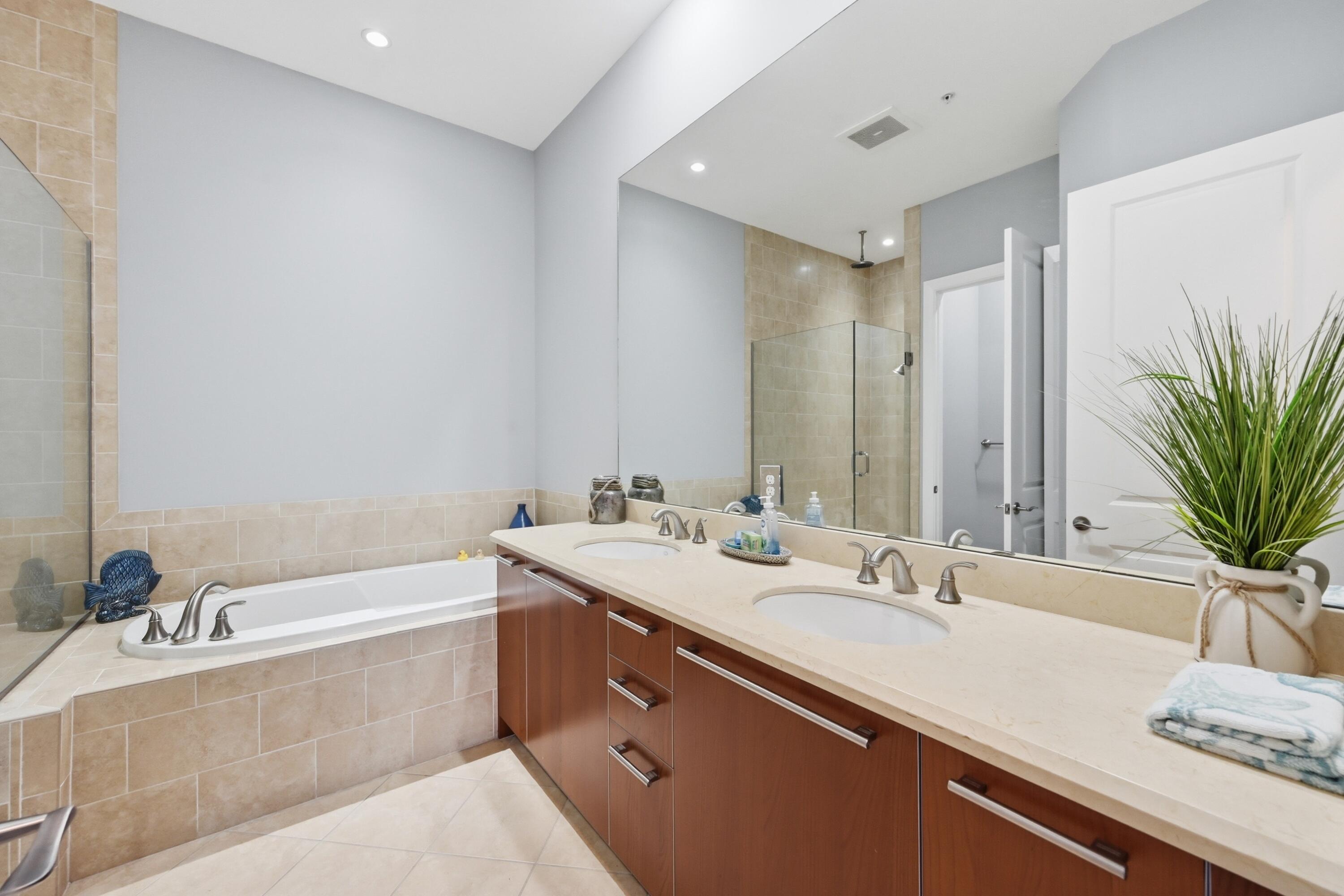 4445 El Mar #2414 Lauderdale By The Sea, FL 33308