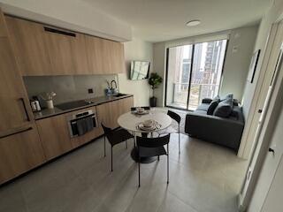 121 NE 5th Miami, FL 33132