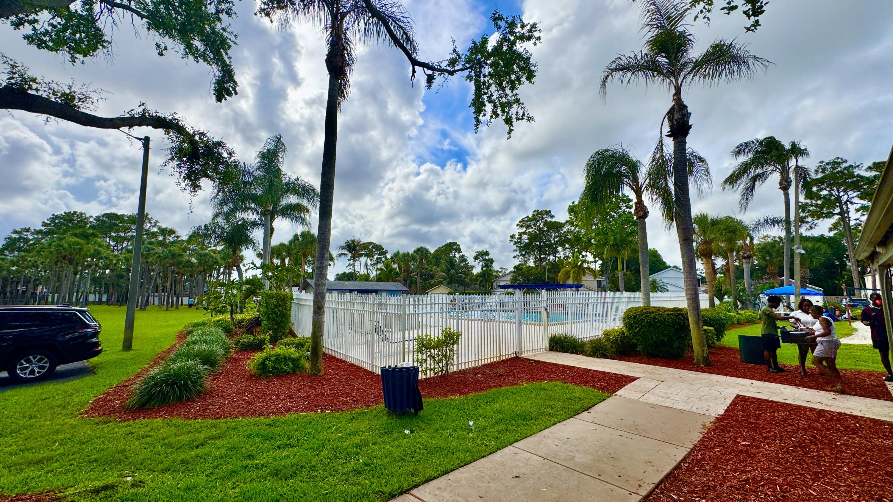 5885 Rambler Rose West Palm Beach, FL 33415