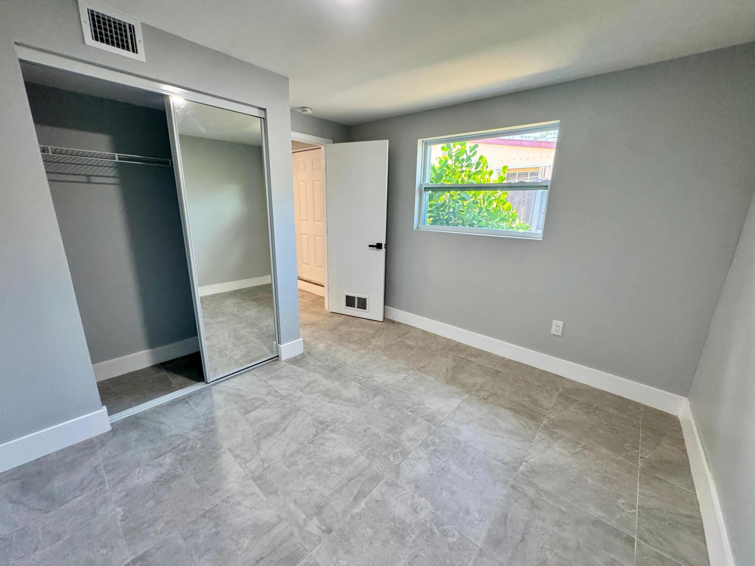 2865 NE 13th Pompano Beach, FL 33064