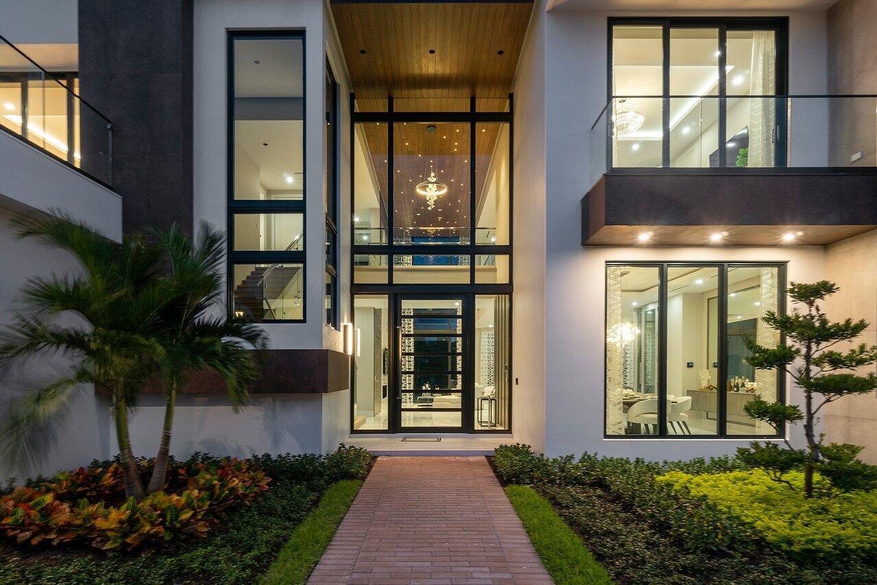 2391 Areca Palm Boca Raton, FL 33432