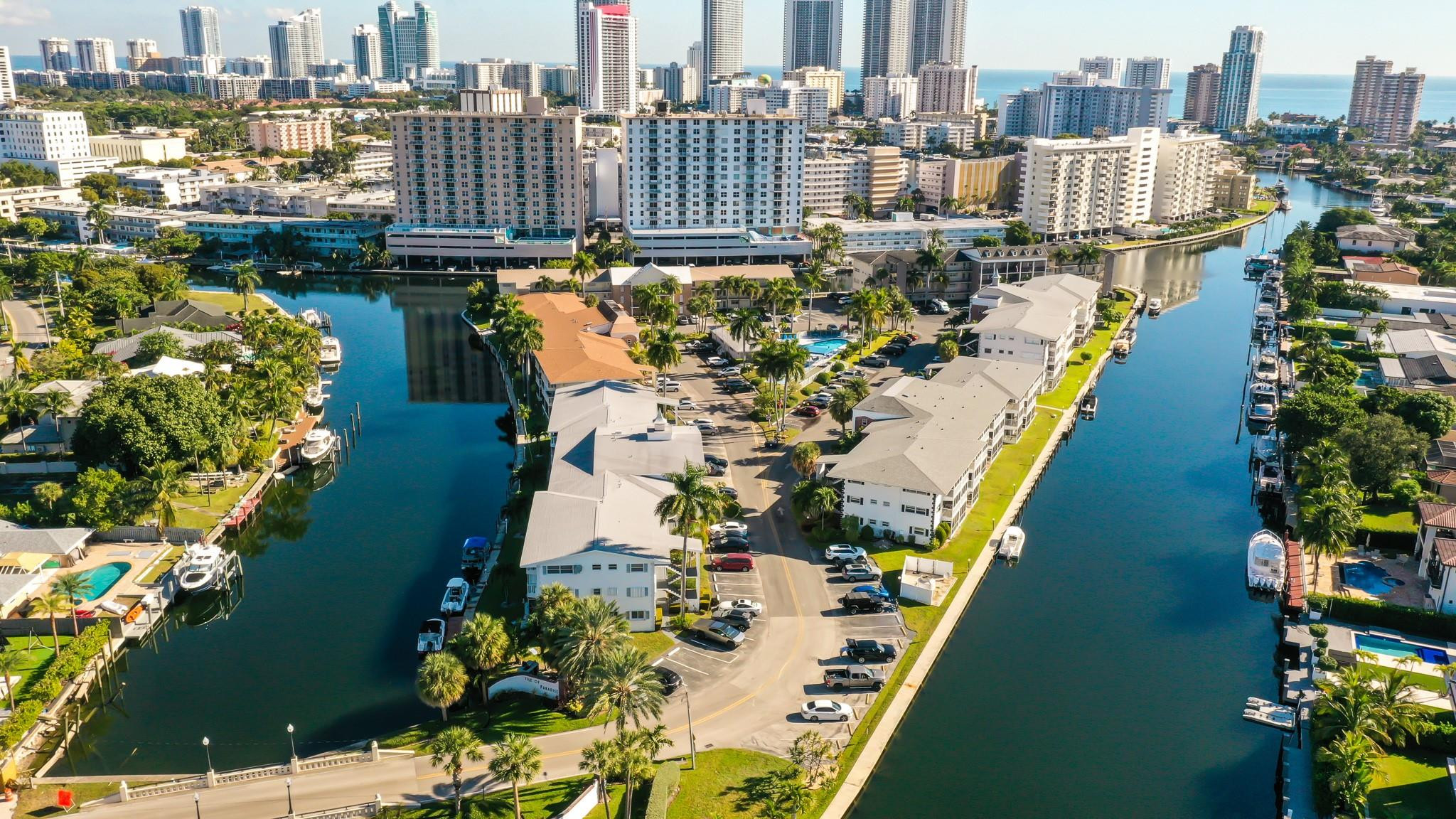 450 Paradise Isle Hallandale Beach, FL 33009