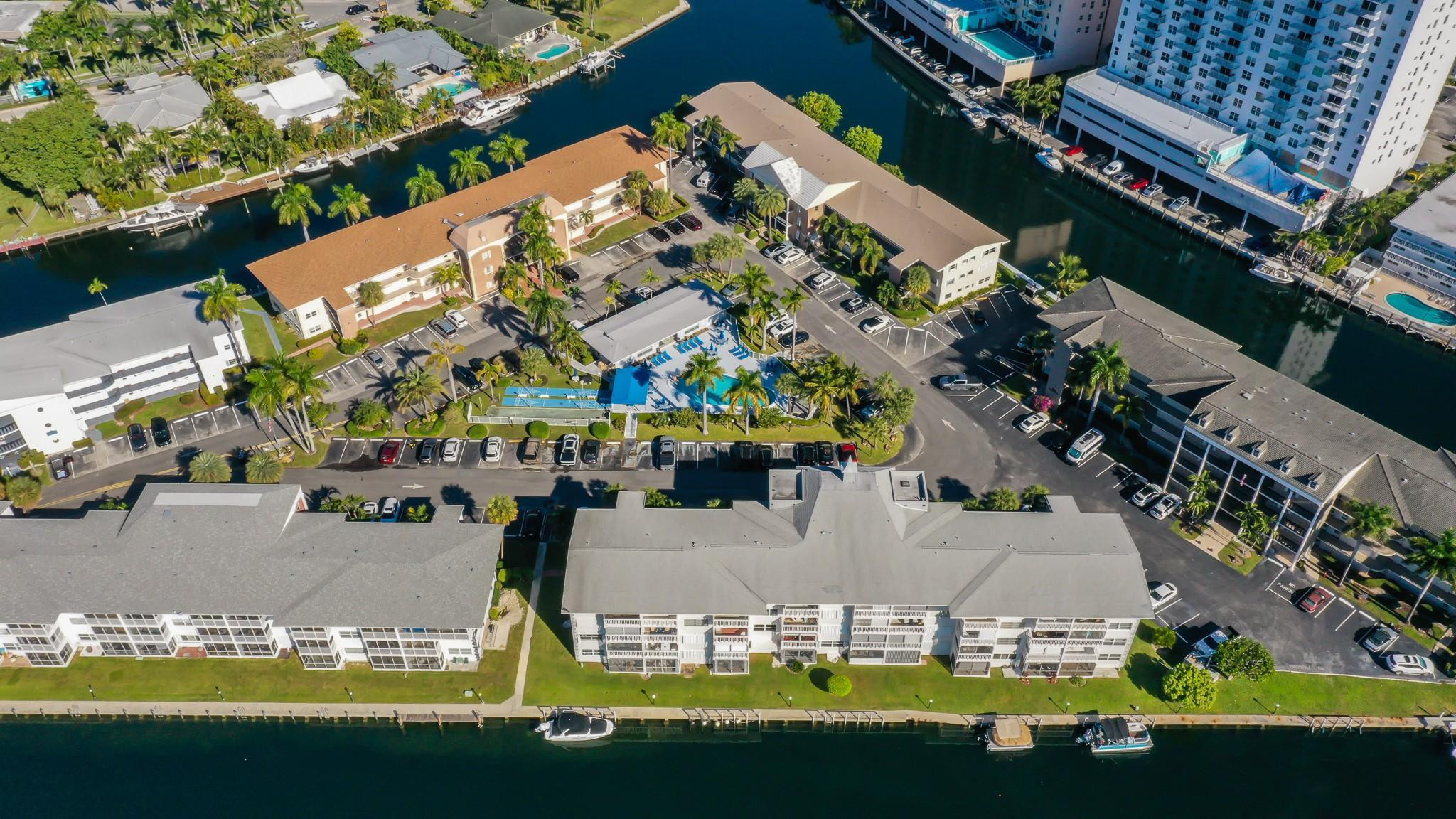 450 Paradise Isle Hallandale Beach, FL 33009